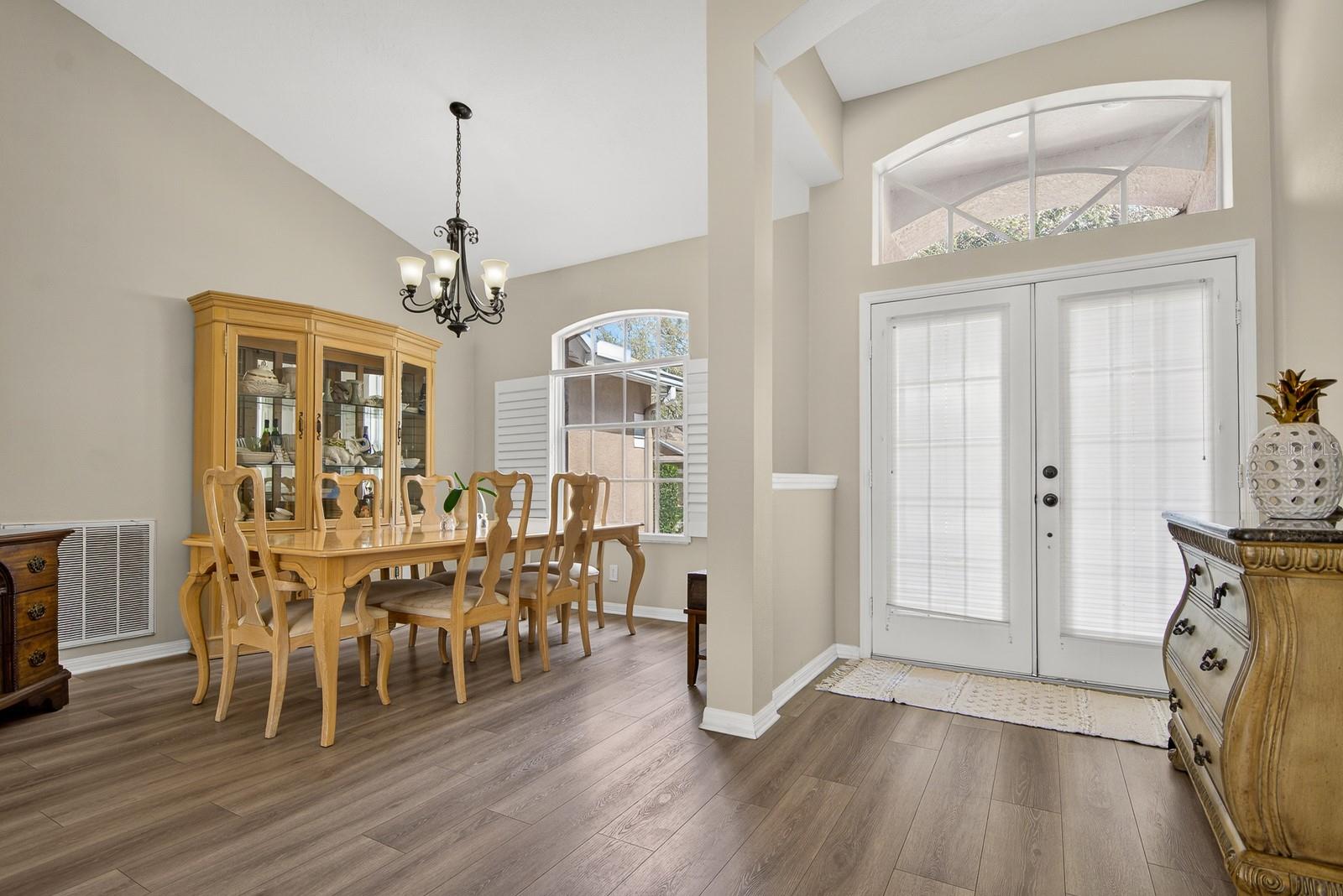 Image 5 of 47 For 9617 Greenbank Drive