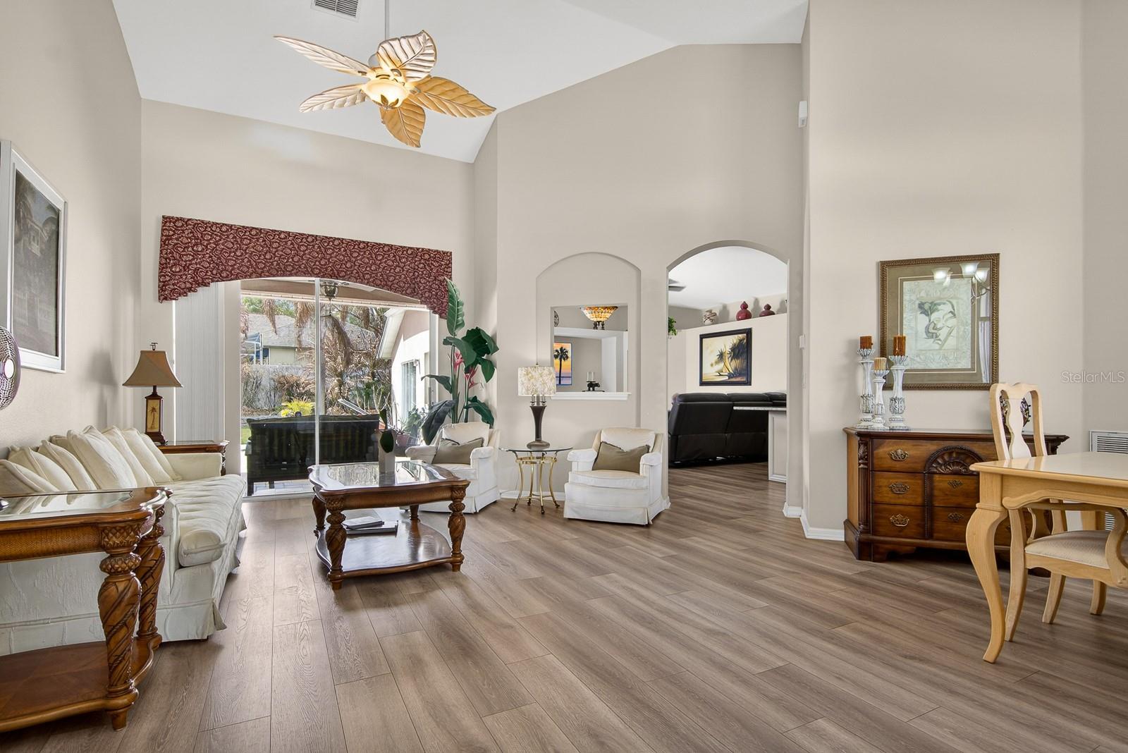 Image 7 of 47 For 9617 Greenbank Drive