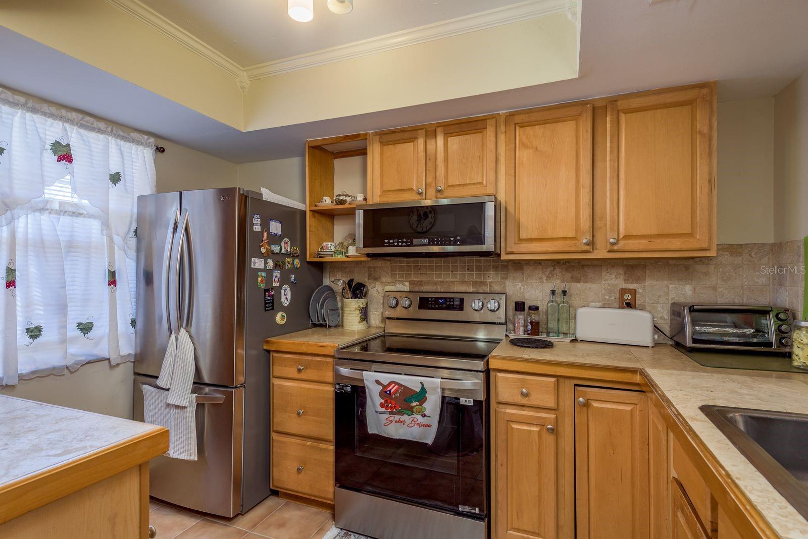 Image 13 of 35 For 2250 Druid Road E 905