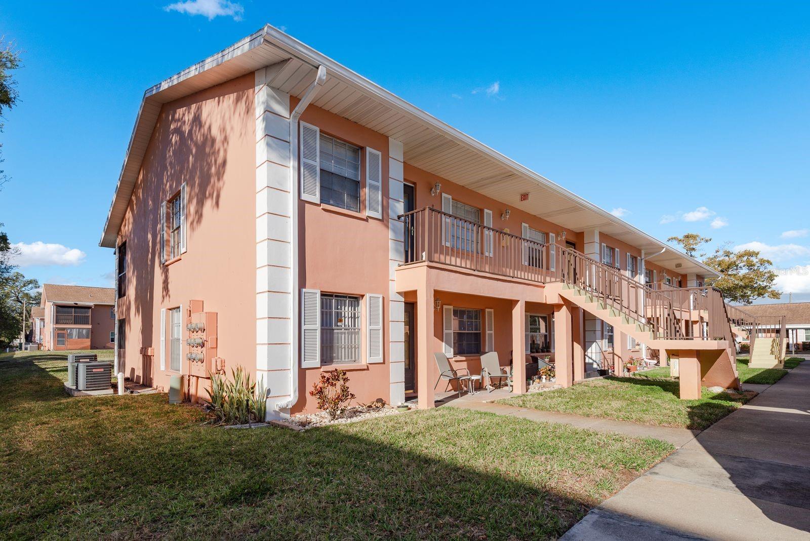 Image 3 of 35 For 2250 Druid Road E 905