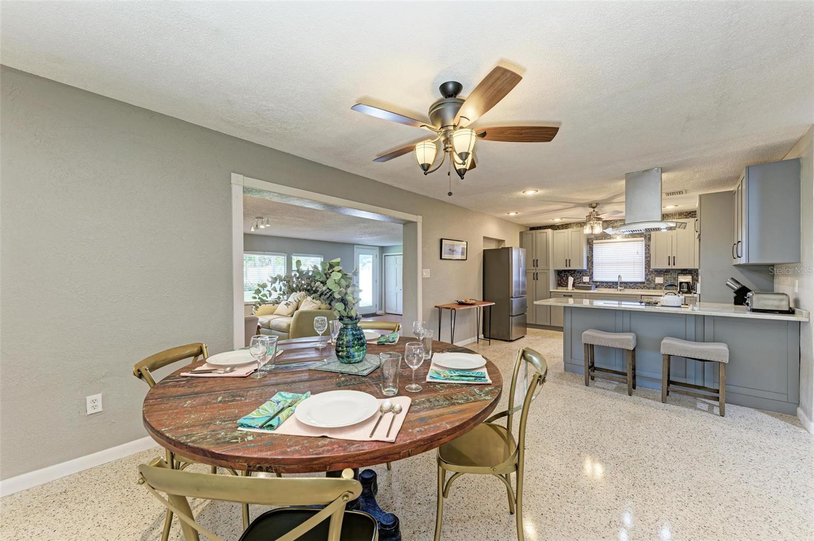 Image 12 of 39 For 6000 Bayou Grande Boulevard Ne