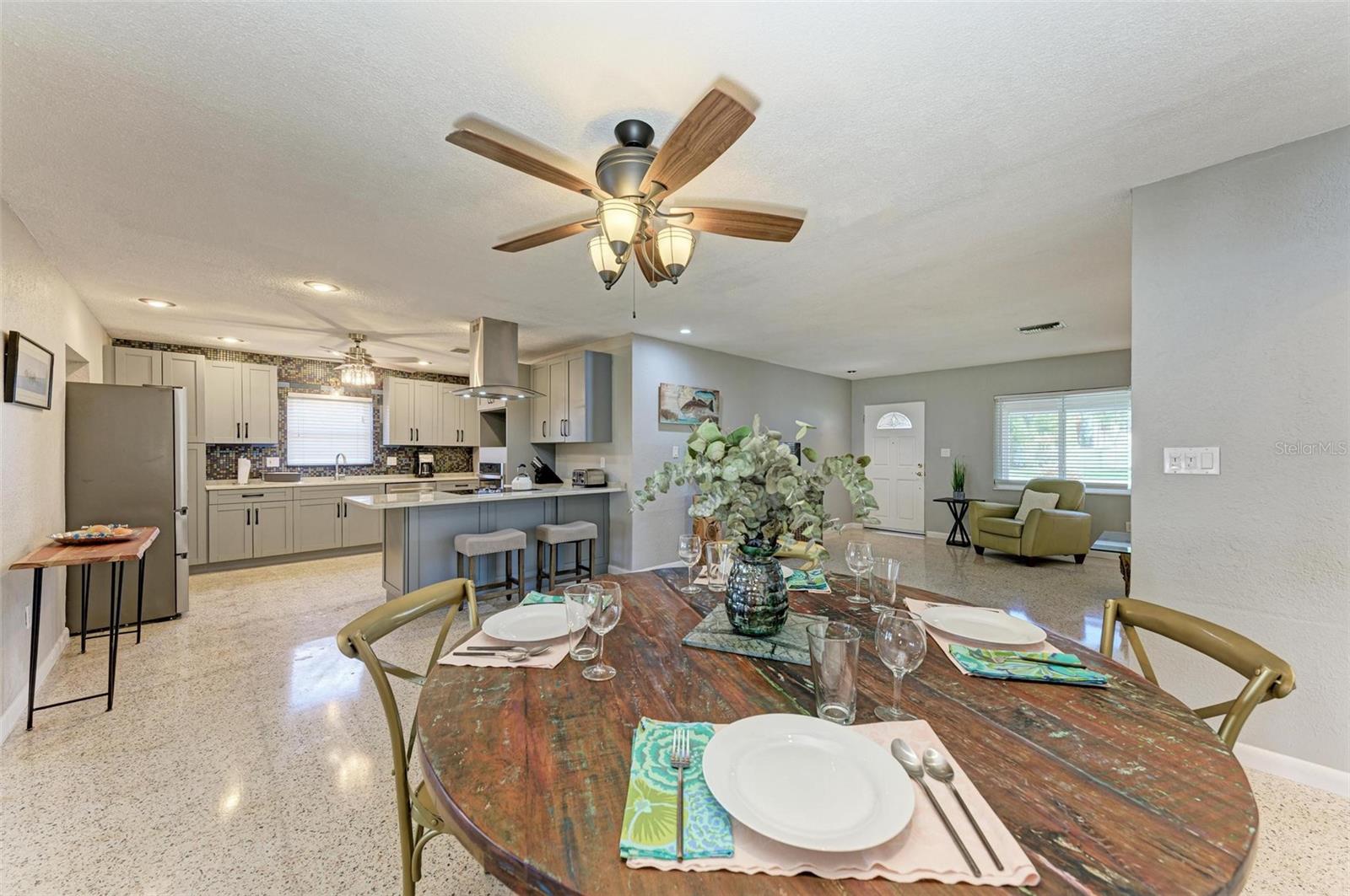 Image 13 of 39 For 6000 Bayou Grande Boulevard Ne