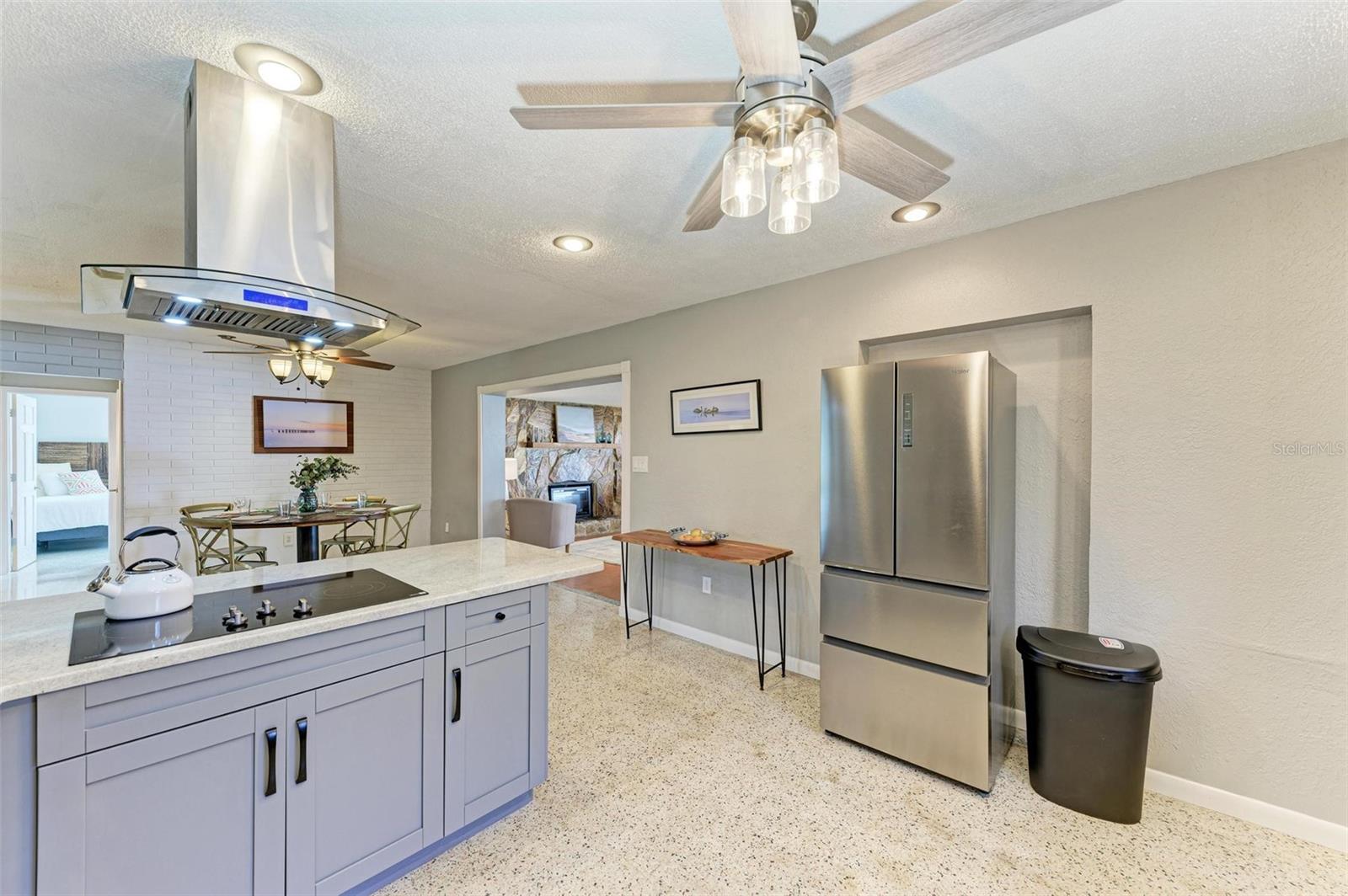 Image 20 of 39 For 6000 Bayou Grande Boulevard Ne