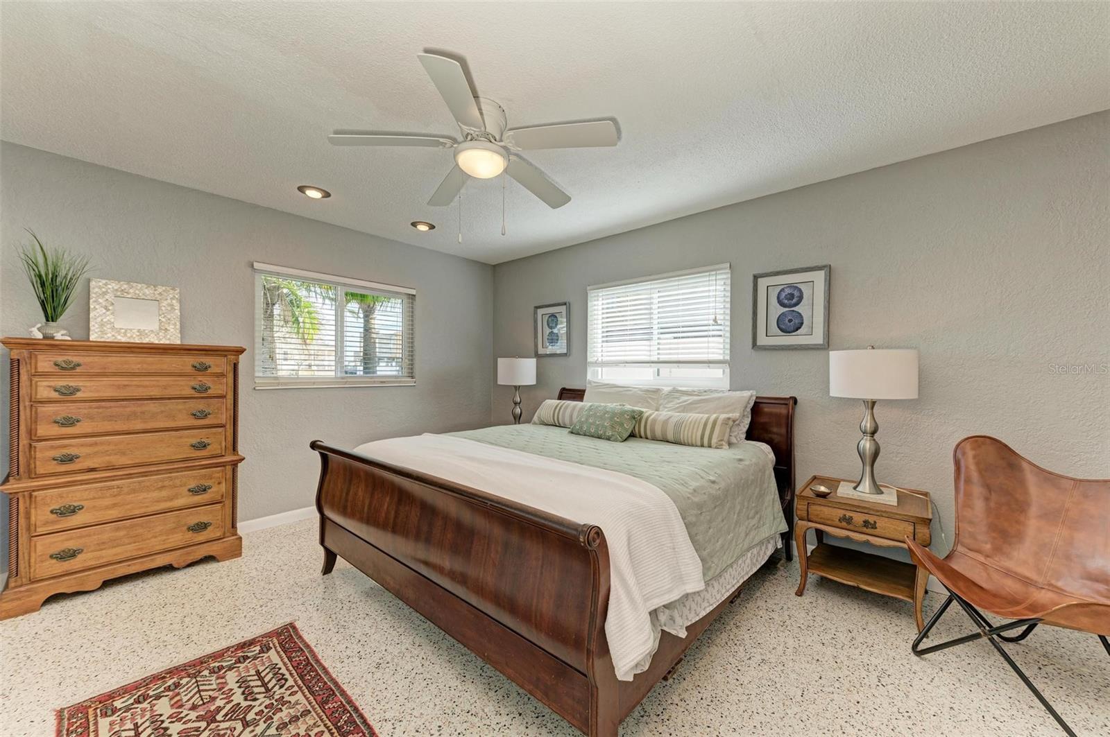 Image 27 of 39 For 6000 Bayou Grande Boulevard Ne