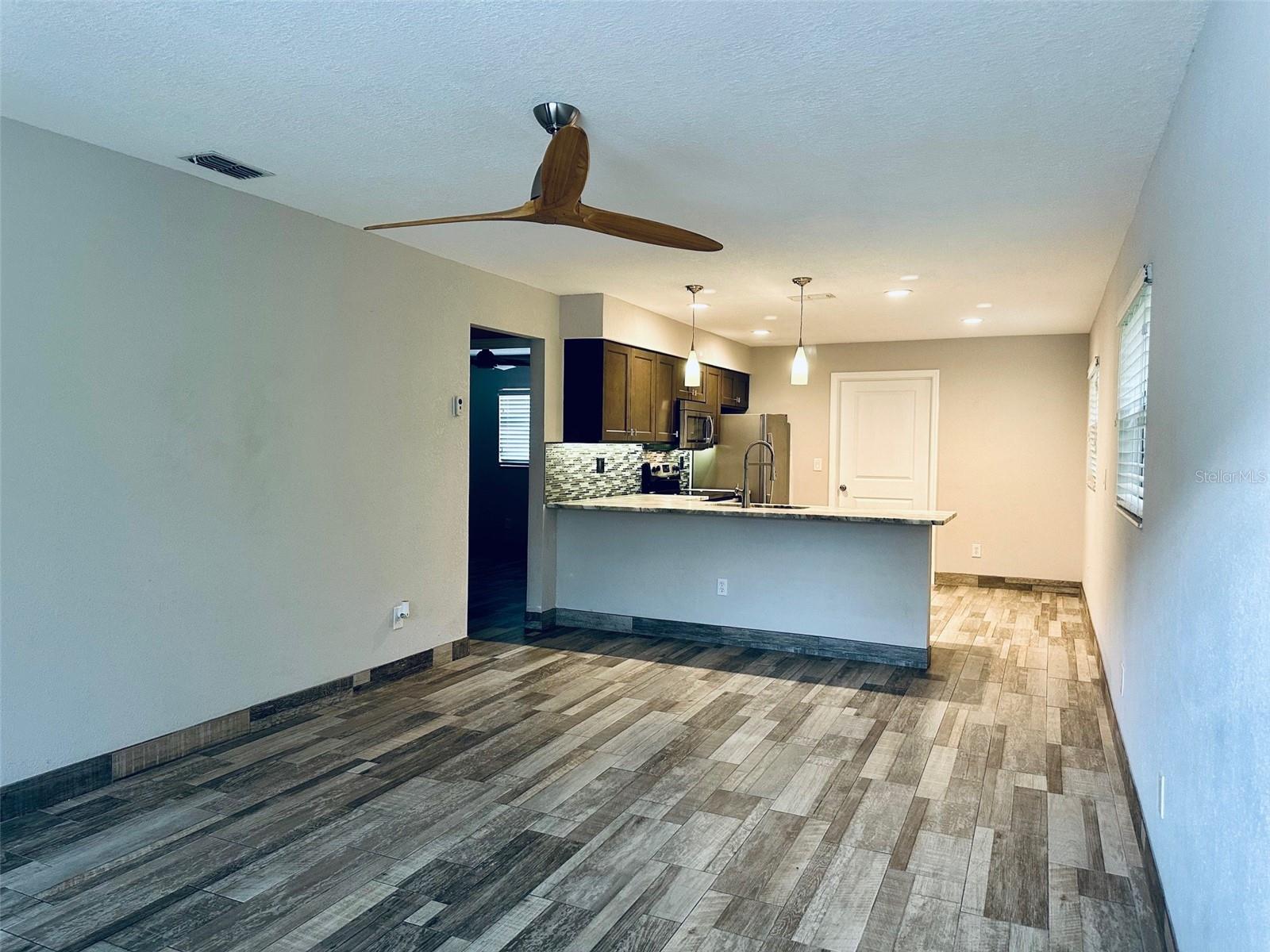 Image 6 of 15 For 11932 125th Street B