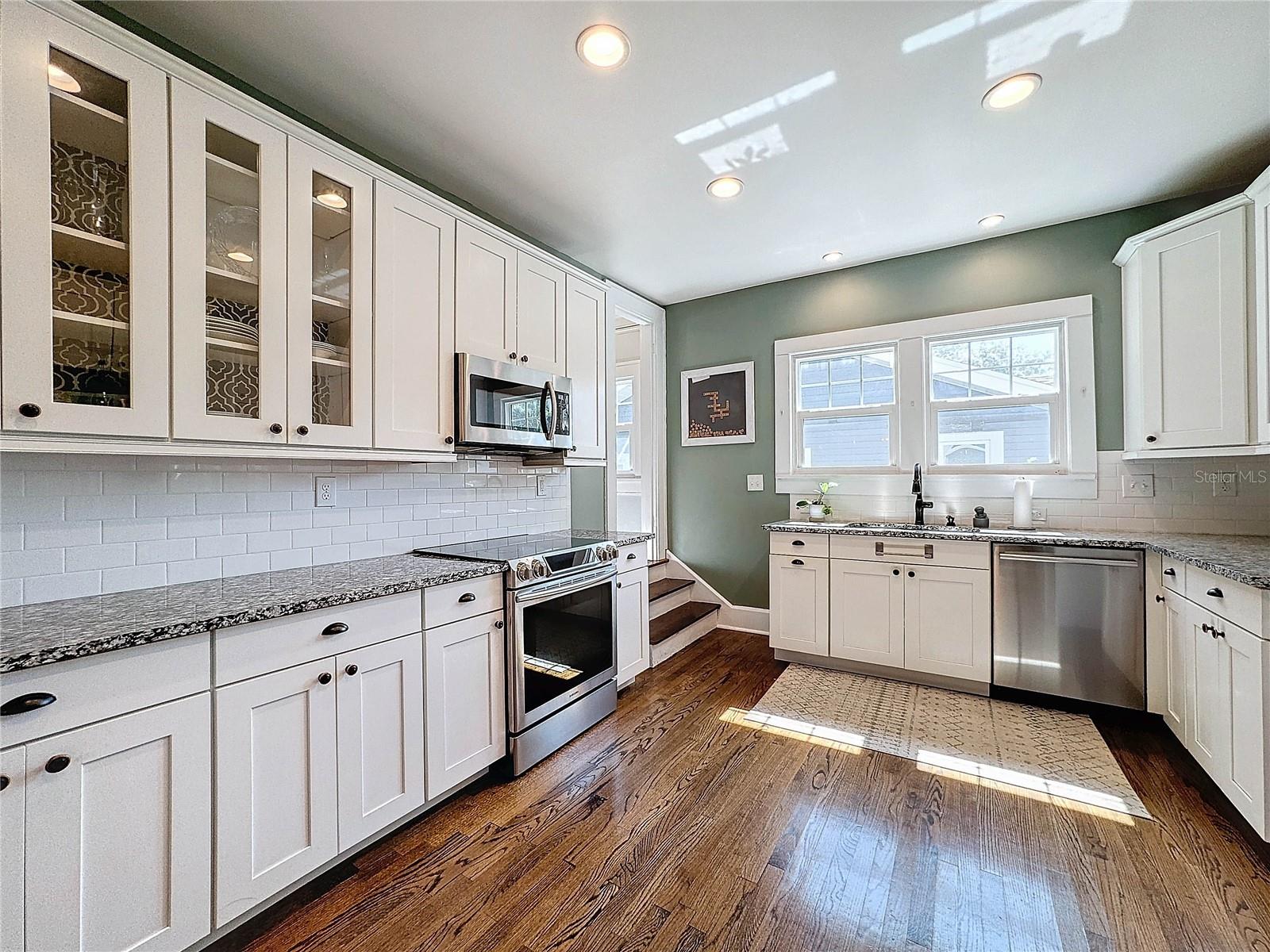 Image 15 of 54 For 134 22nd Avenue N