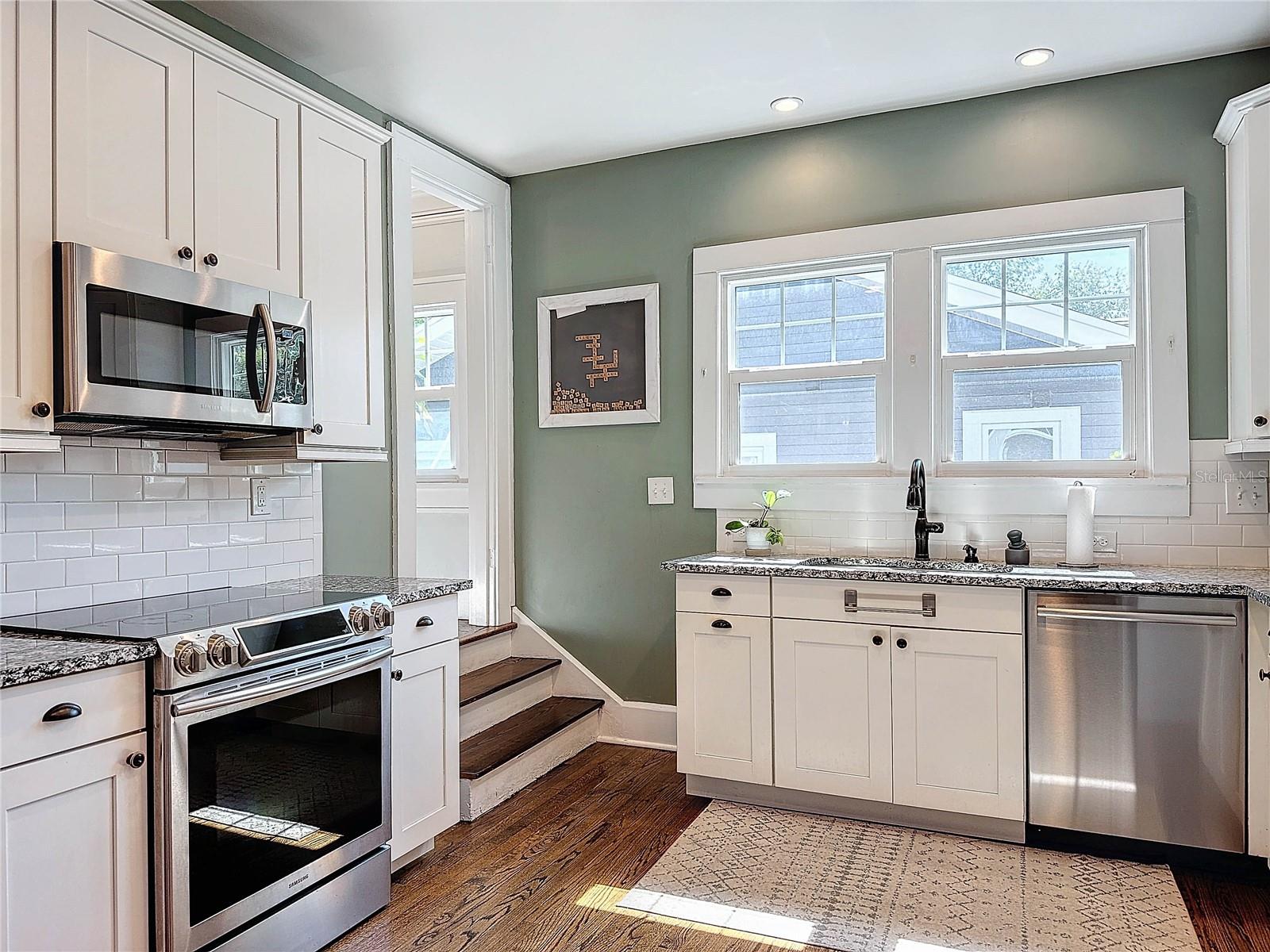 Image 16 of 54 For 134 22nd Avenue N