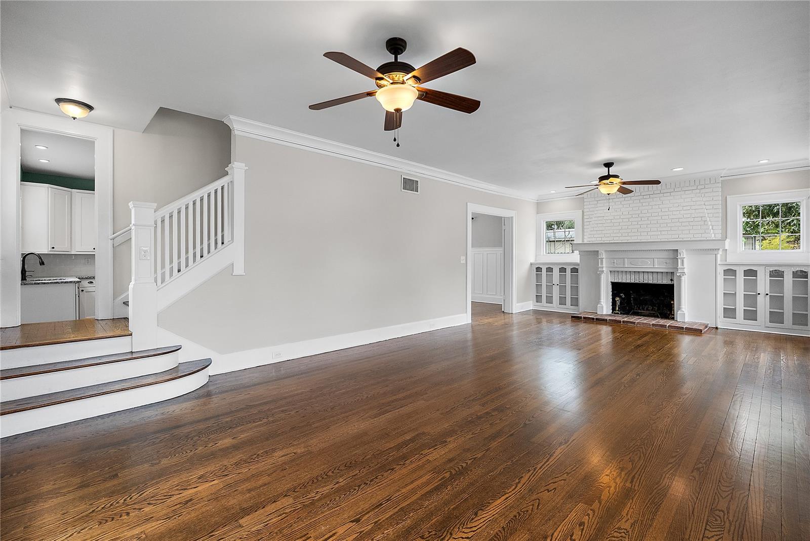 Image 2 of 54 For 134 22nd Avenue N