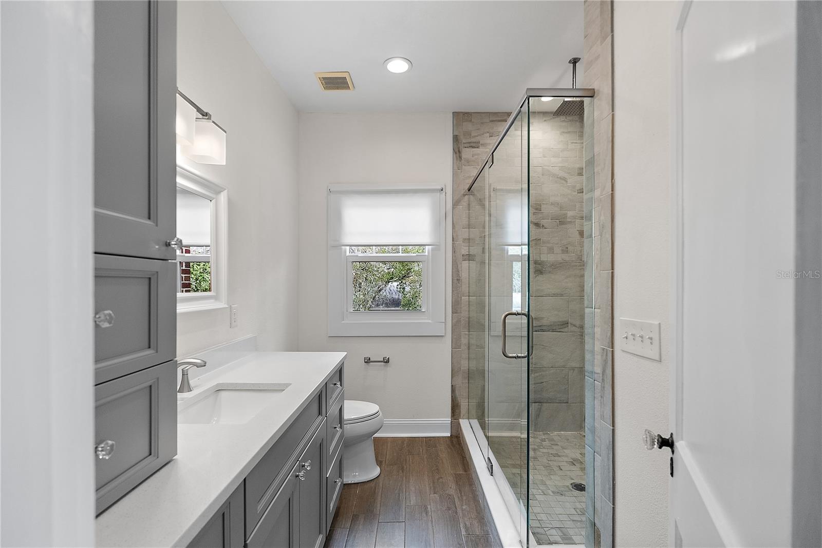 Image 27 of 54 For 134 22nd Avenue N