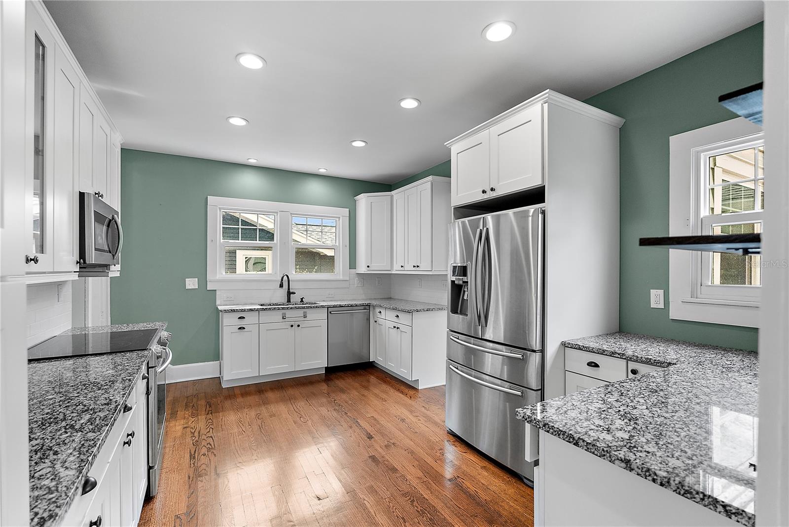 Image 3 of 54 For 134 22nd Avenue N