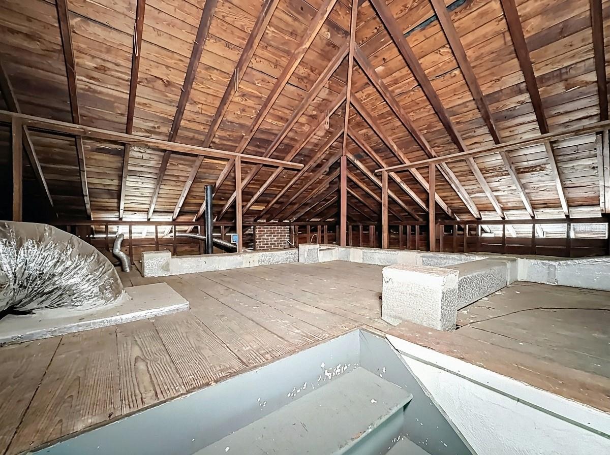 Image 40 of 54 For 134 22nd Avenue N