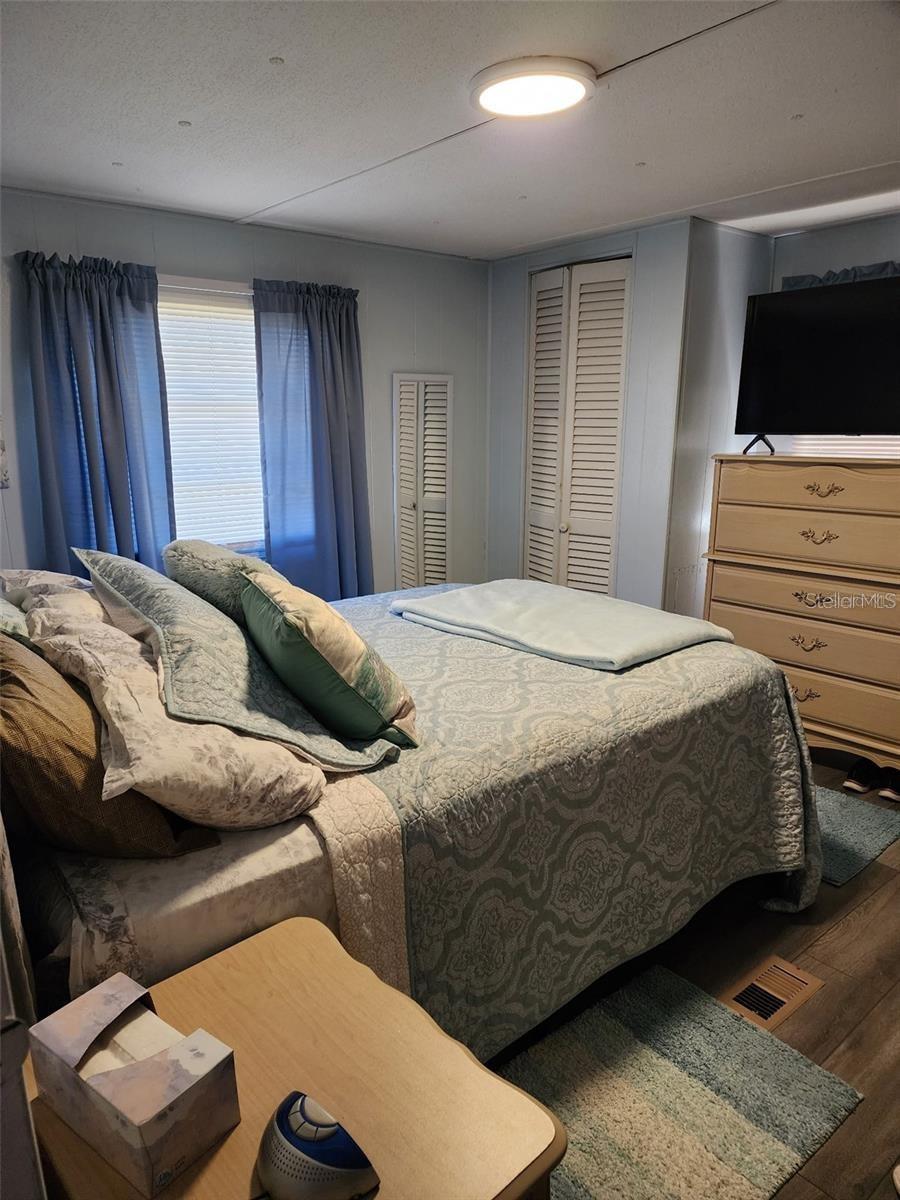 Image 14 of 39 For 7901 40th Avenue N 60