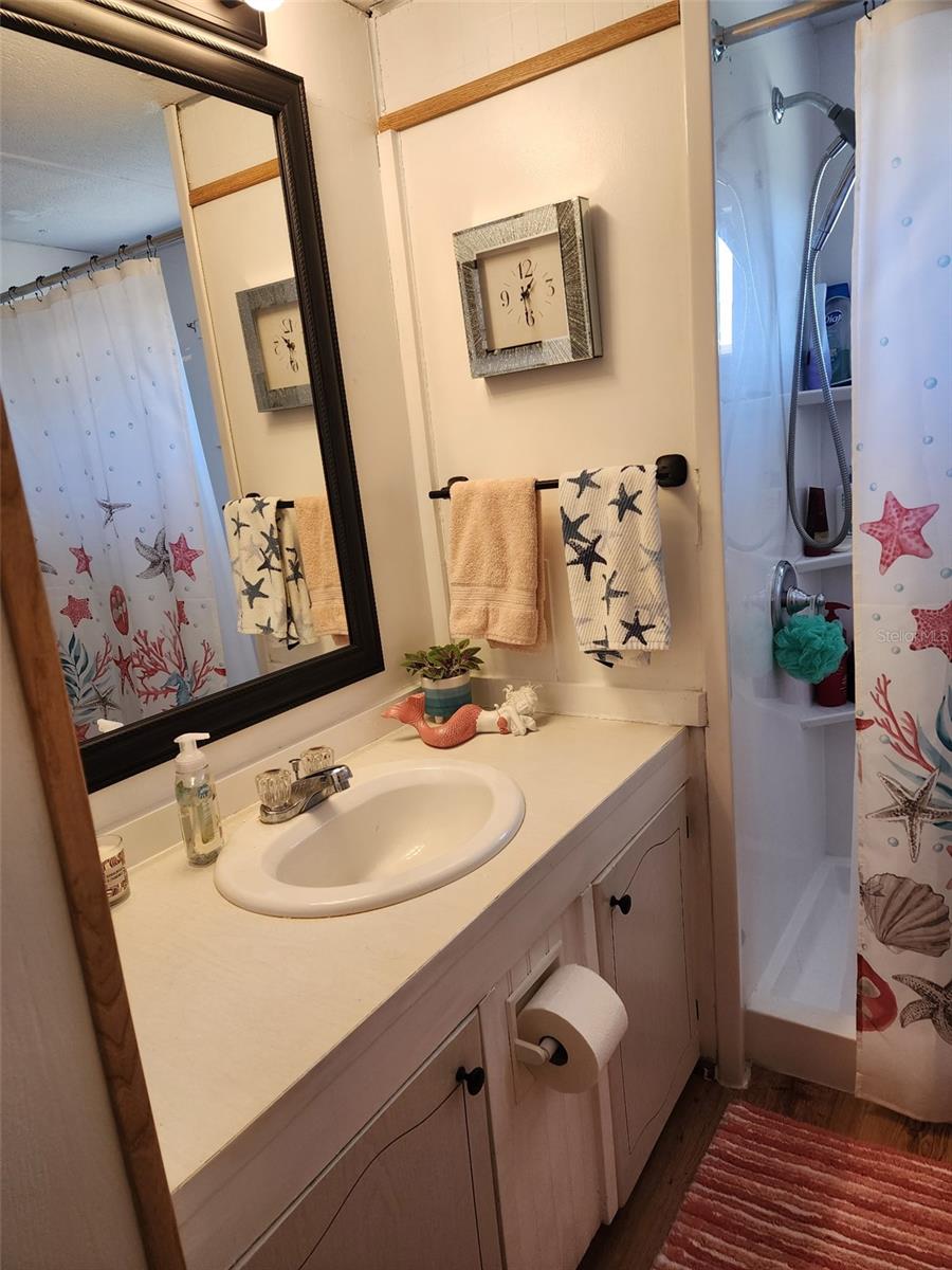 Image 15 of 39 For 7901 40th Avenue N 60