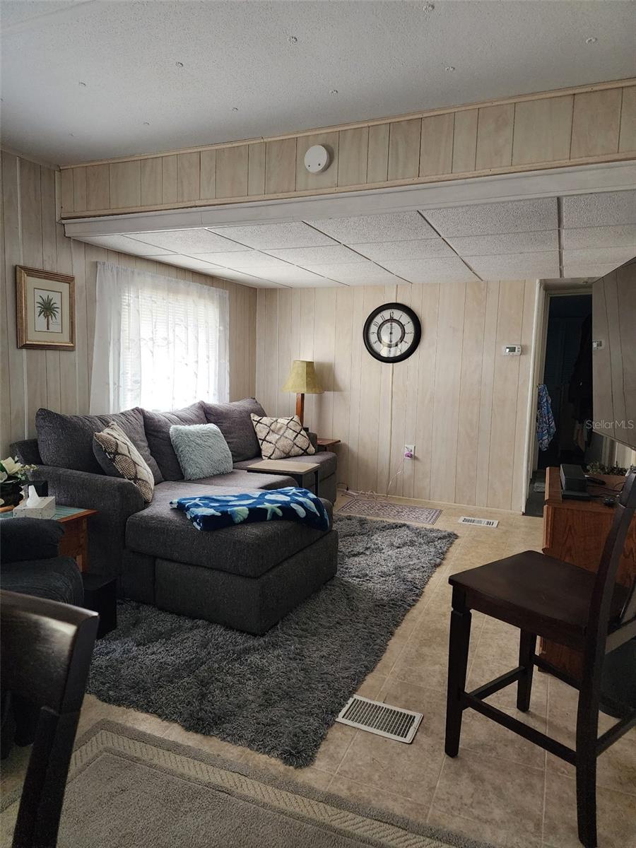 Image 9 of 39 For 7901 40th Avenue N 60