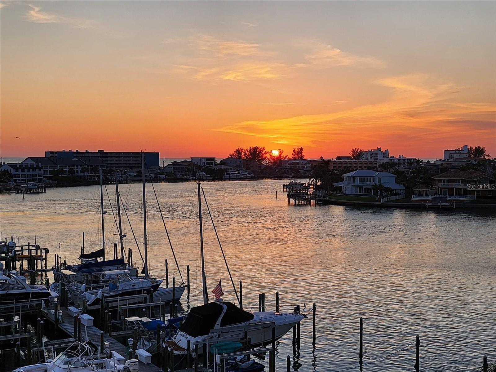 Image 13 of 47 For 9525 Blind Pass Road 505