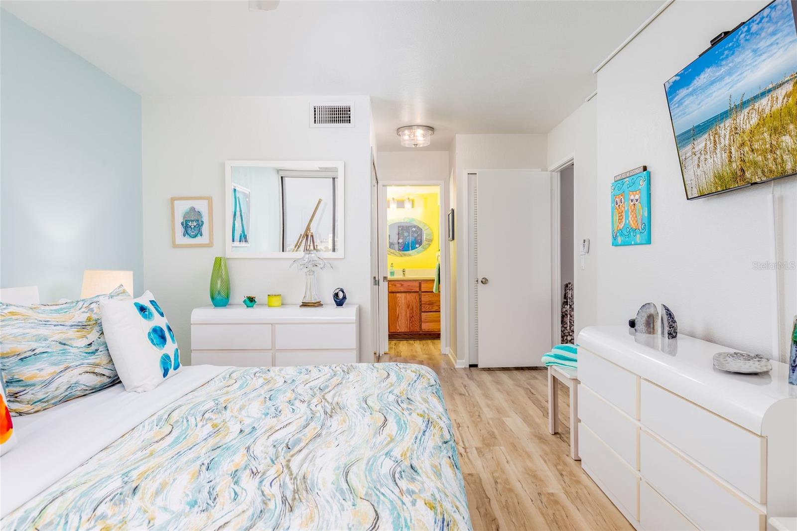 Image 25 of 47 For 9525 Blind Pass Road 505