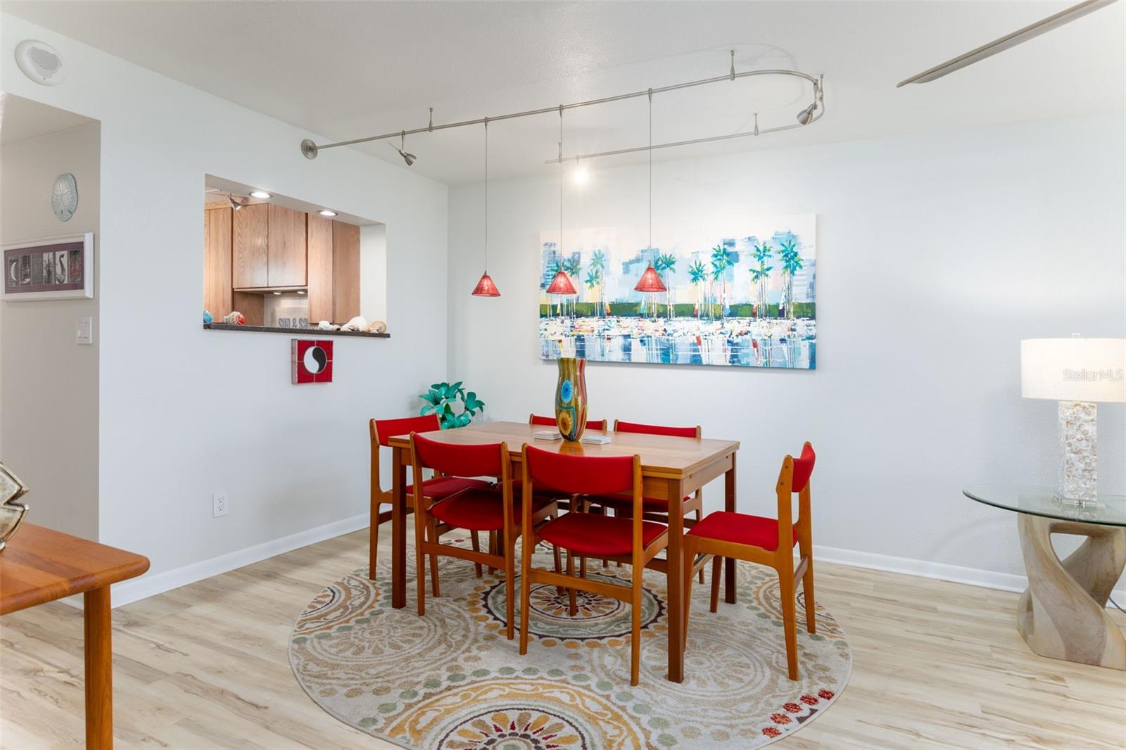 Image 7 of 47 For 9525 Blind Pass Road 505