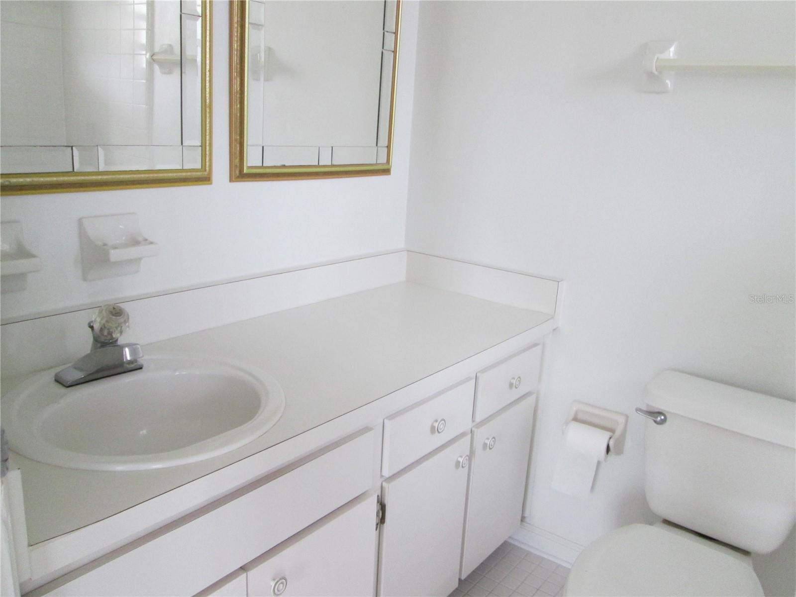 Image 12 of 18 For 1304 Lambdeth Court