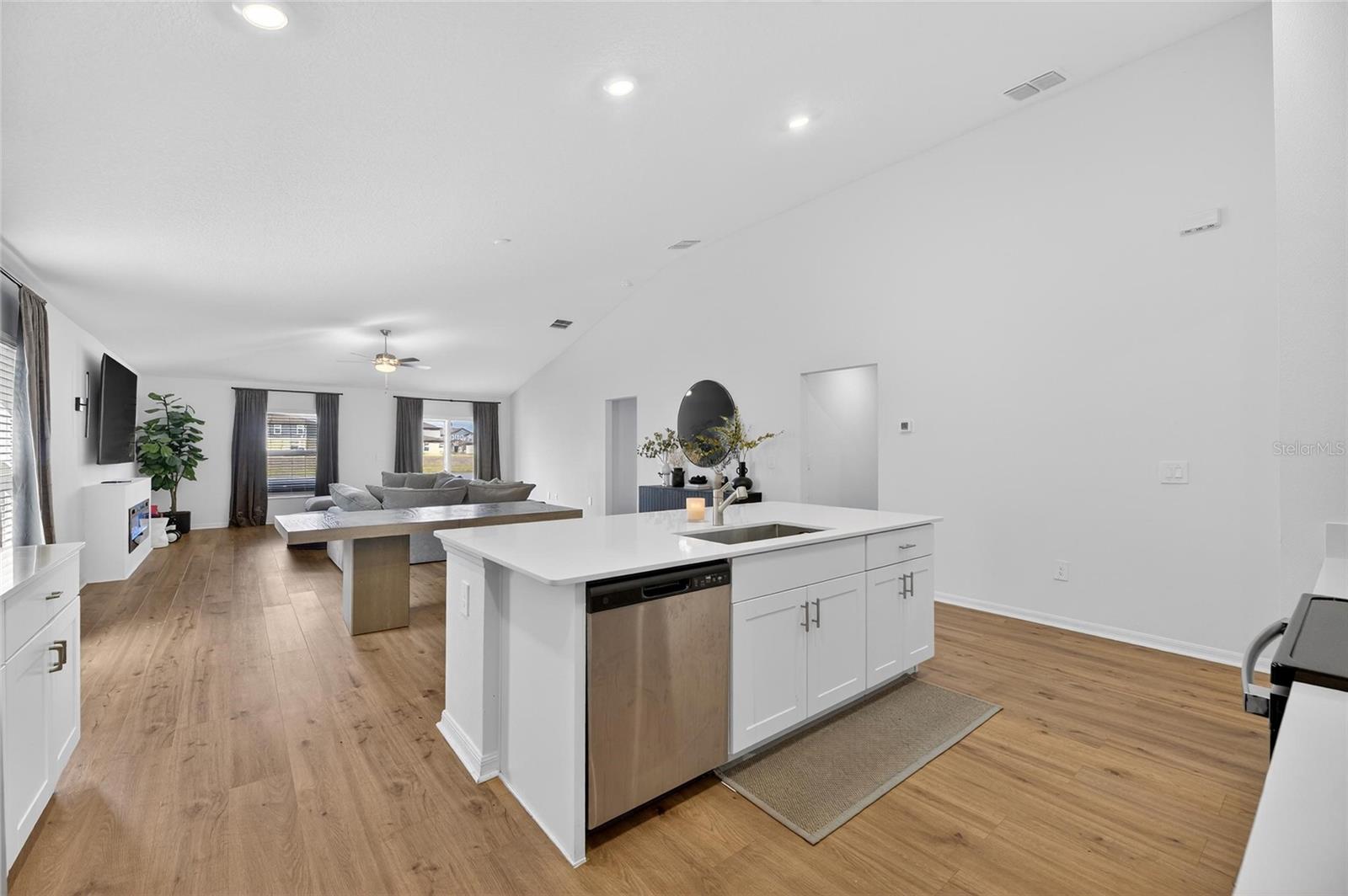 Image 11 of 78 For 13054 Violet Flame Avenue