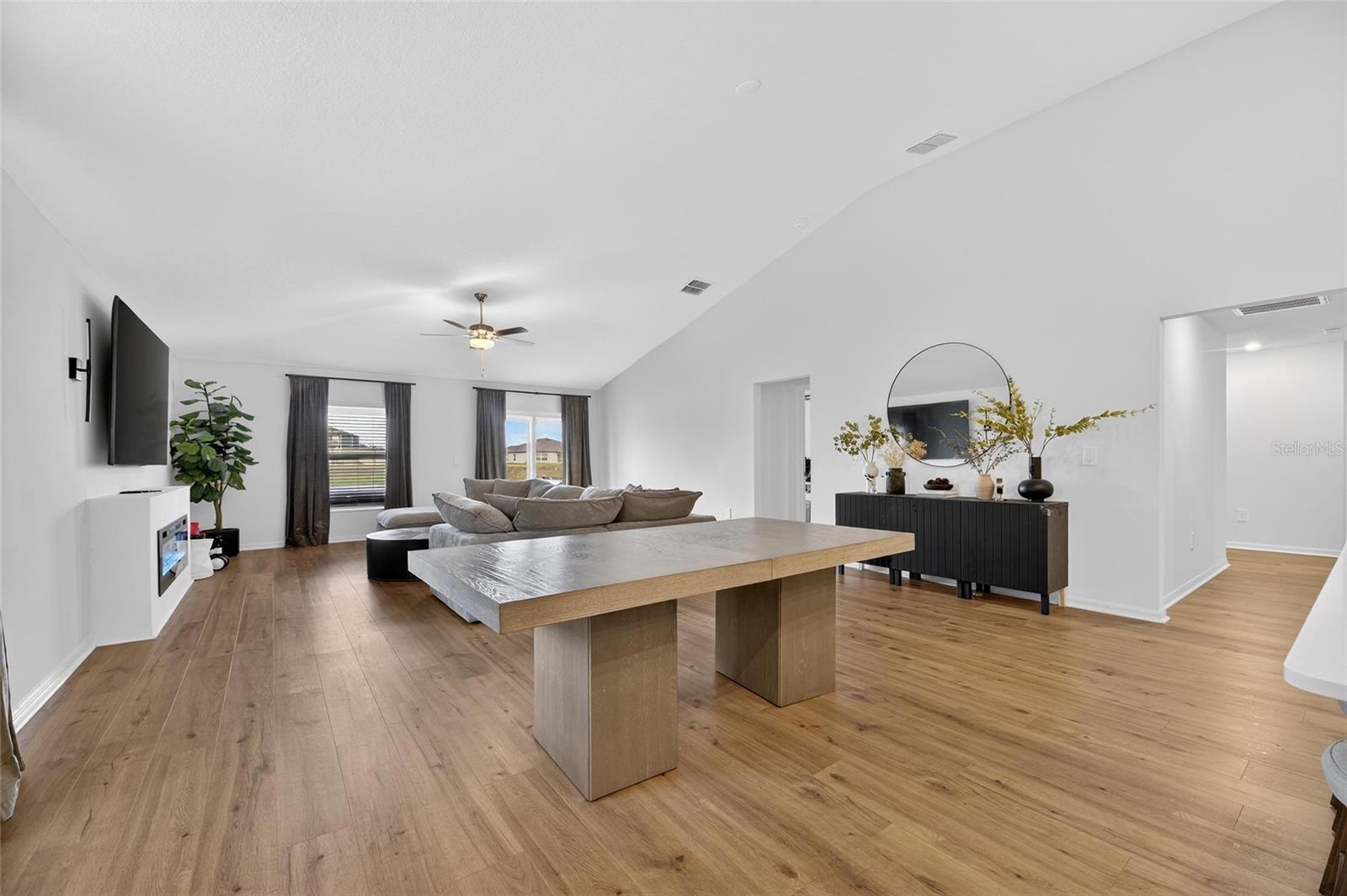 Image 13 of 78 For 13054 Violet Flame Avenue