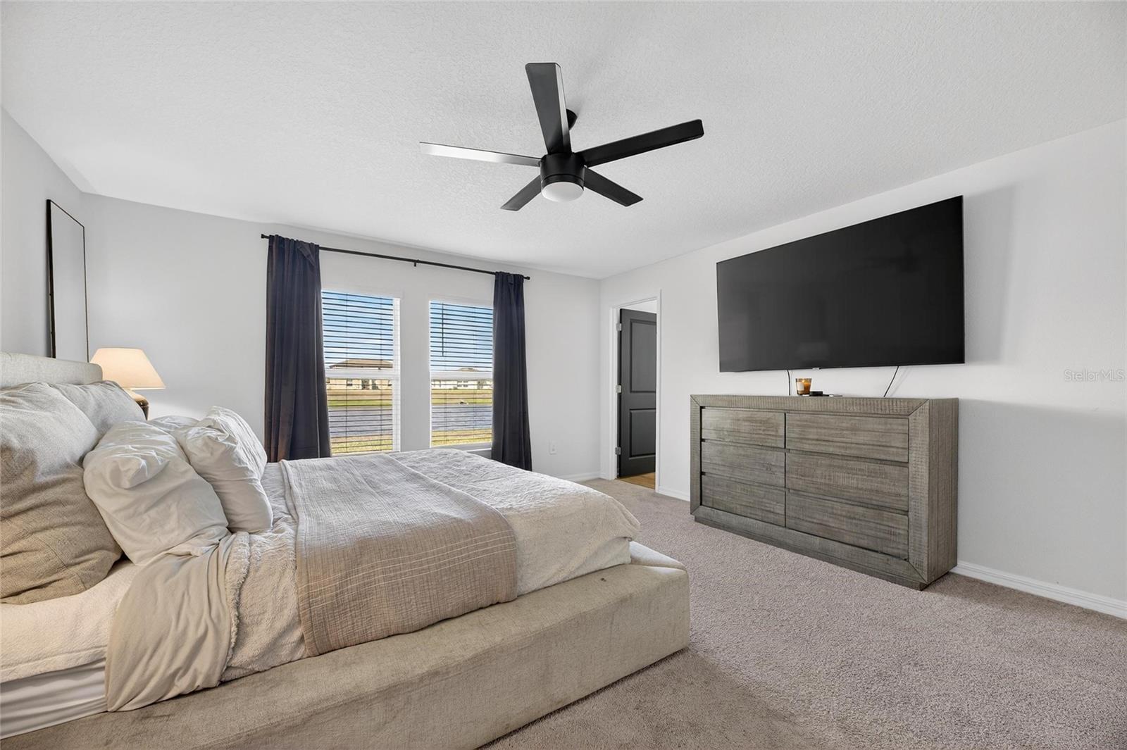 Image 19 of 78 For 13054 Violet Flame Avenue