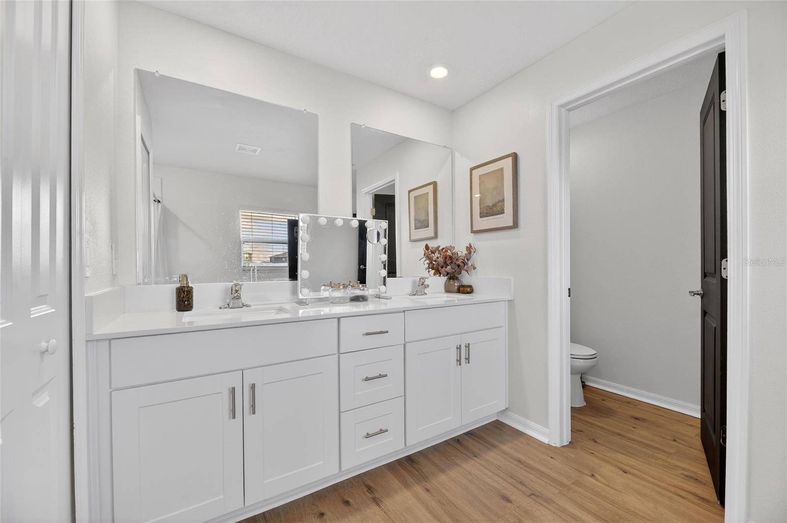 Image 25 of 78 For 13054 Violet Flame Avenue