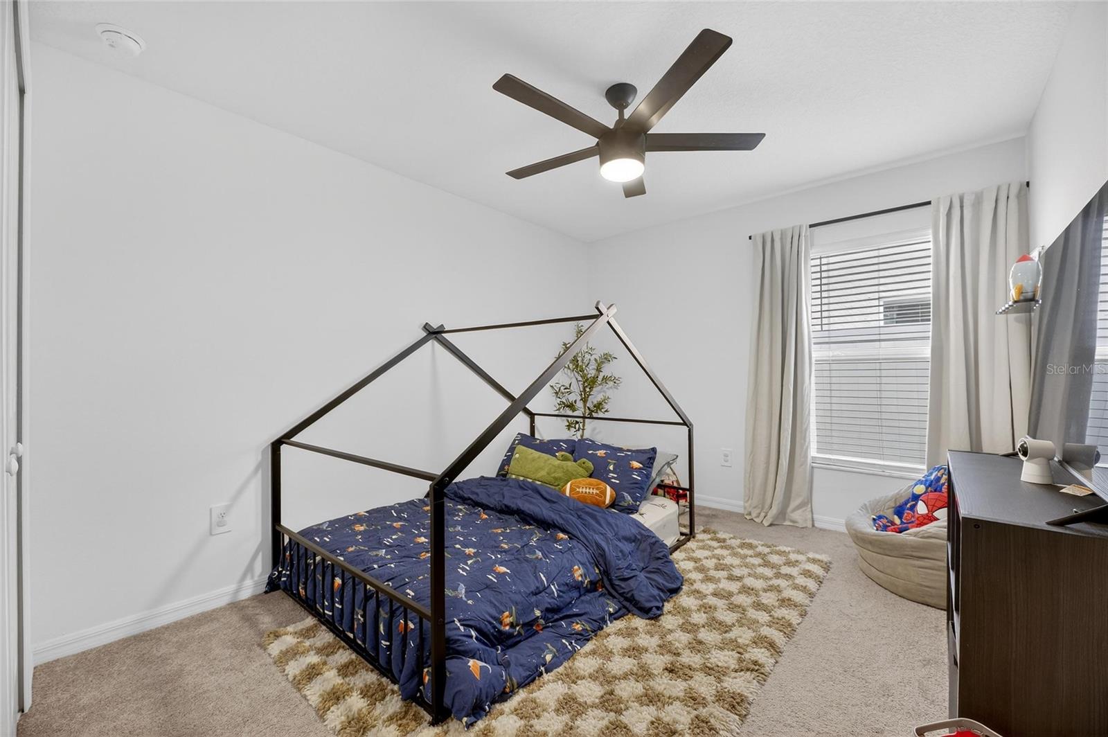 Image 35 of 78 For 13054 Violet Flame Avenue