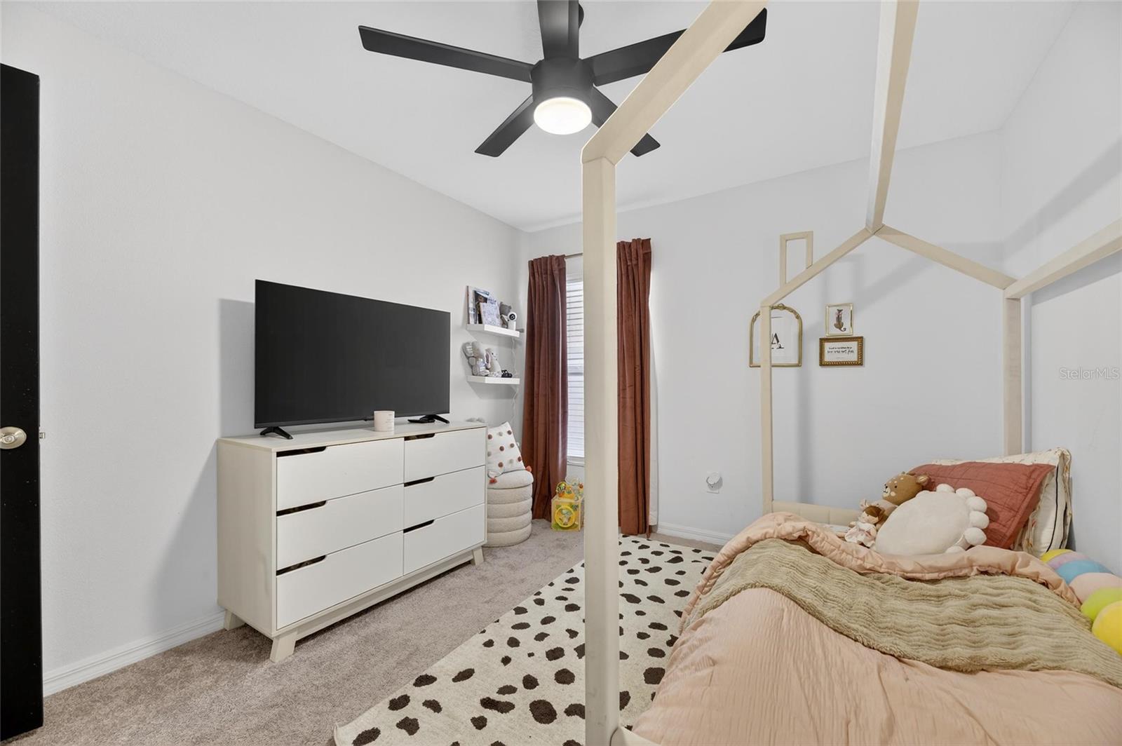 Image 39 of 78 For 13054 Violet Flame Avenue