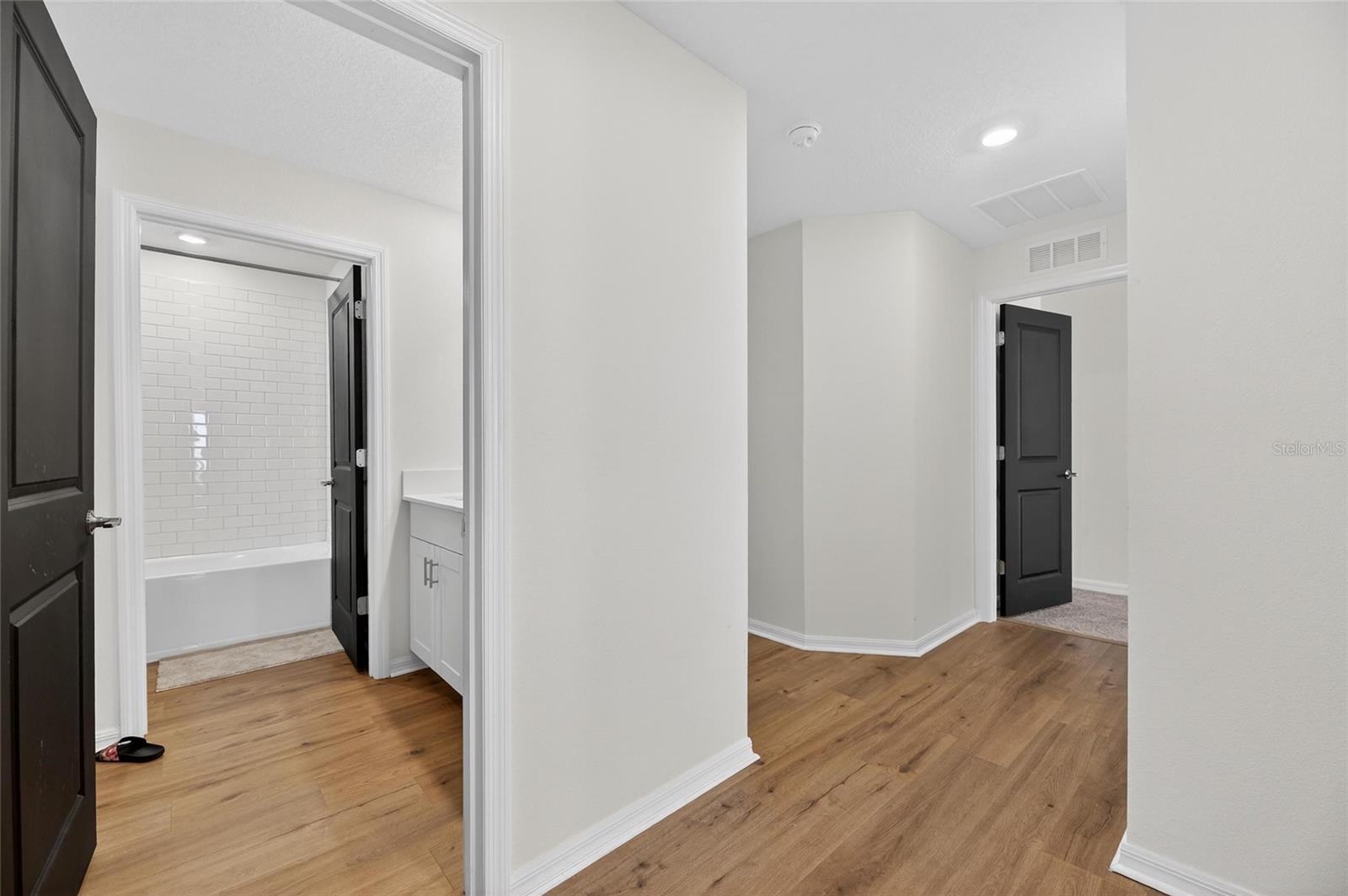 Image 42 of 78 For 13054 Violet Flame Avenue