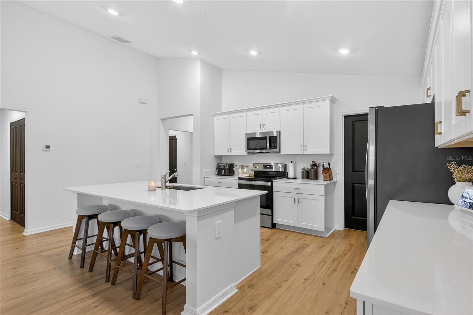 Image 8 of 78 For 13054 Violet Flame Avenue