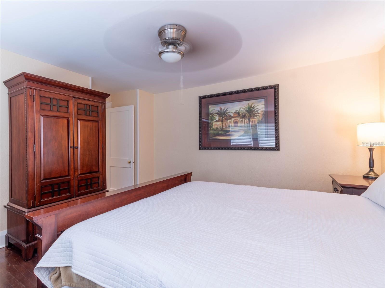 Image 18 of 25 For 103 Mohawk Avenue B