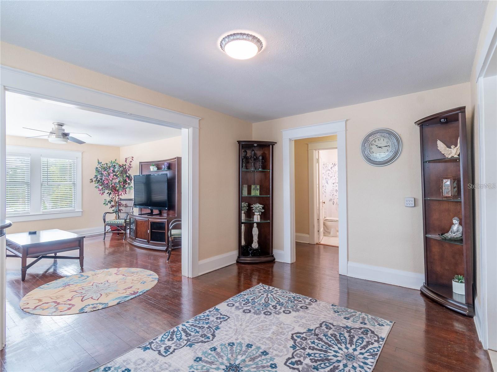 Image 3 of 25 For 103 Mohawk Avenue B