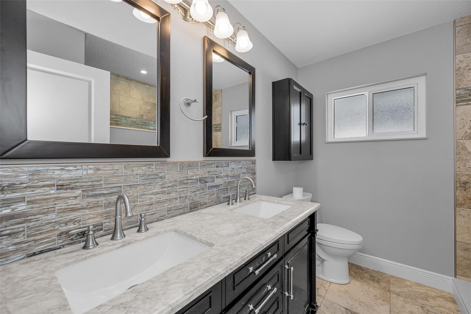 Listing photo id 28 for 4976 Galleon Court