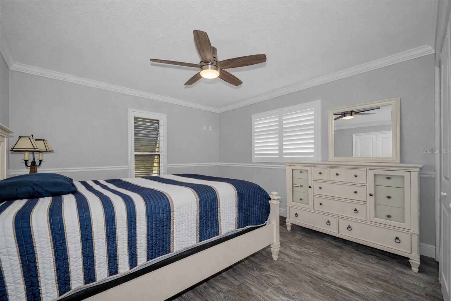 Listing photo id 29 for 4976 Galleon Court