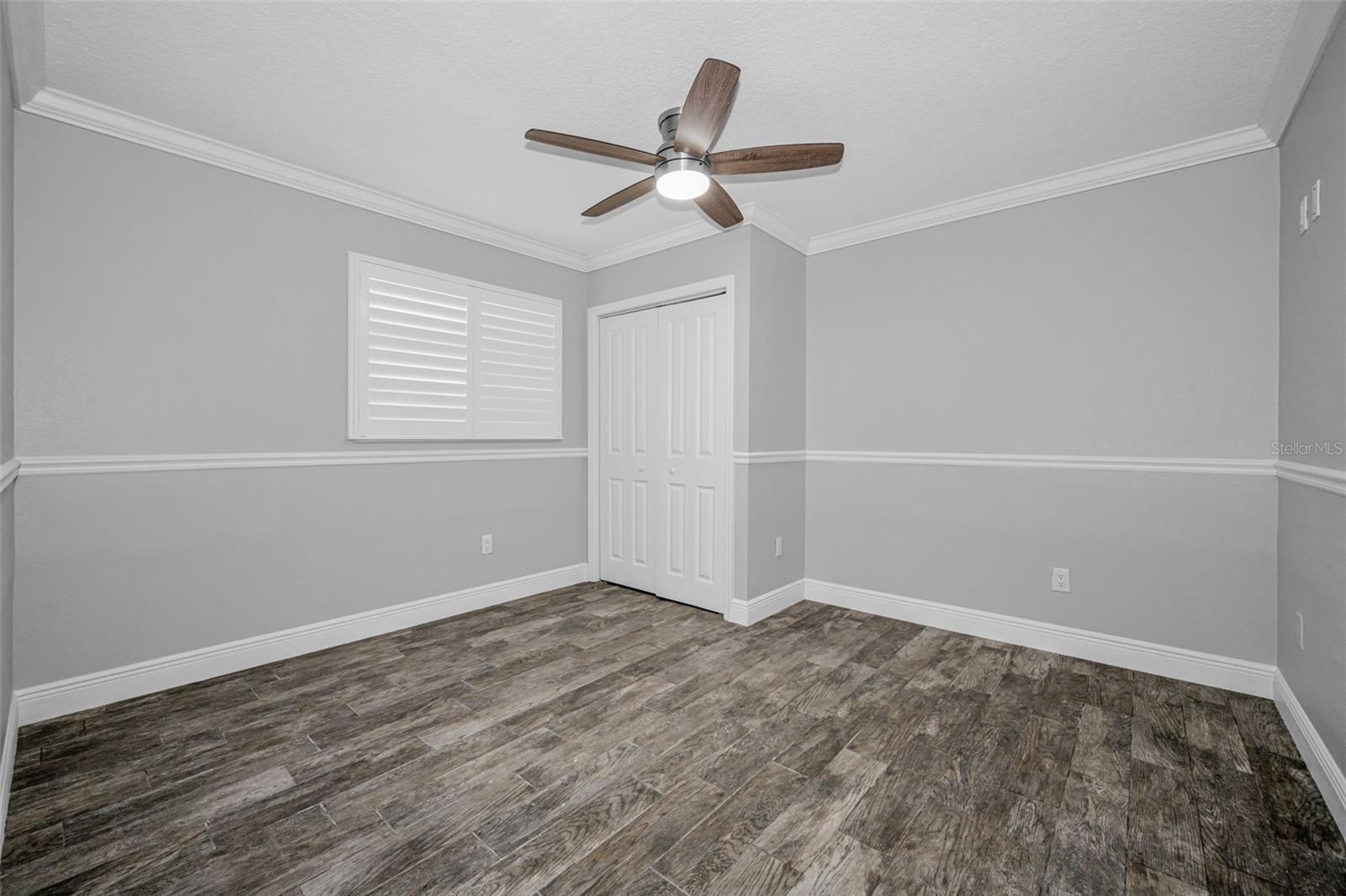 Listing photo id 30 for 4976 Galleon Court