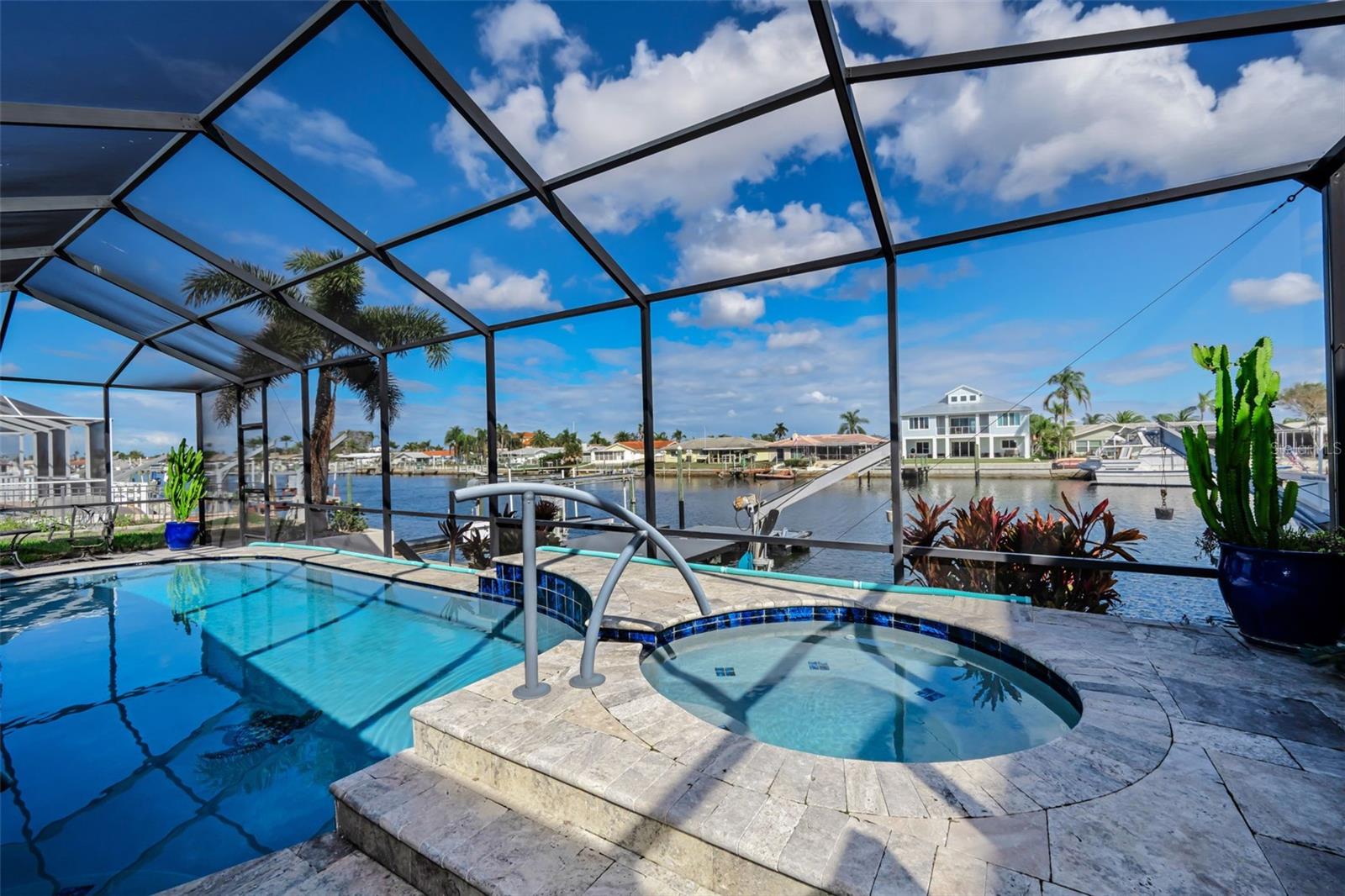 Listing photo id 36 for 4976 Galleon Court