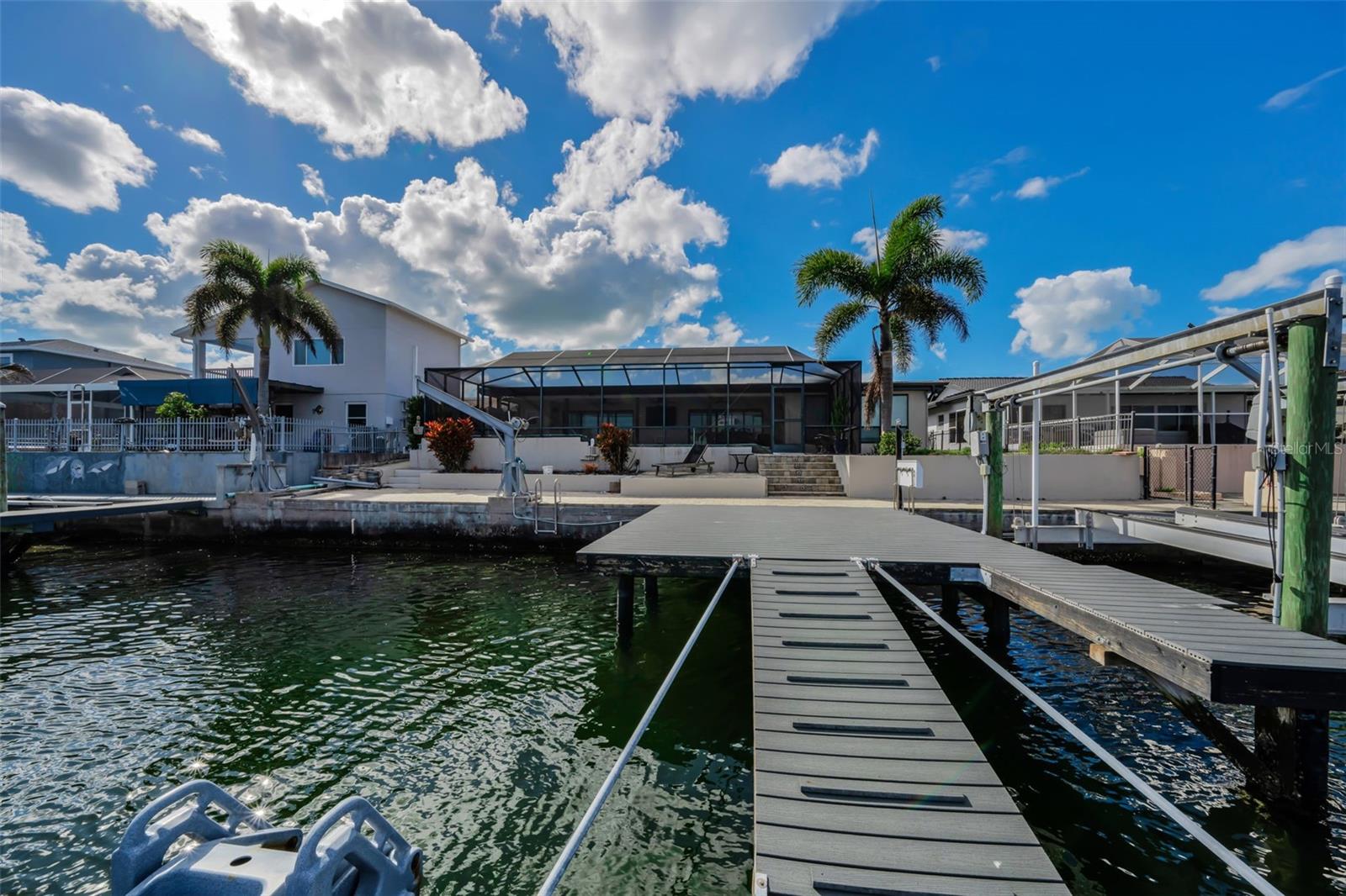 Listing photo id 54 for 4976 Galleon Court