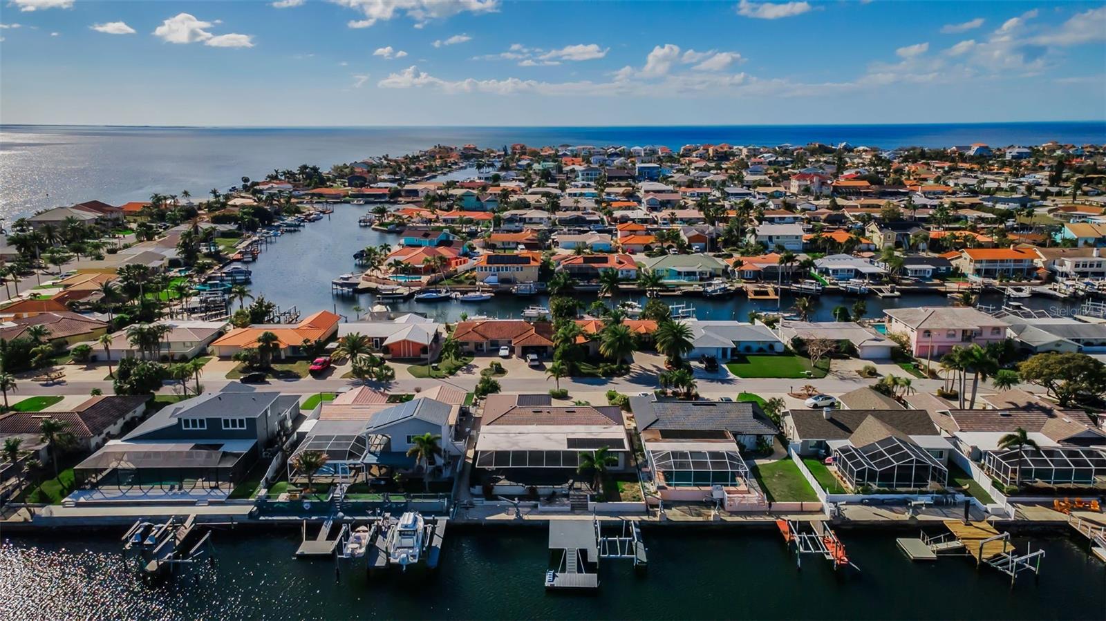 Listing photo id 55 for 4976 Galleon Court