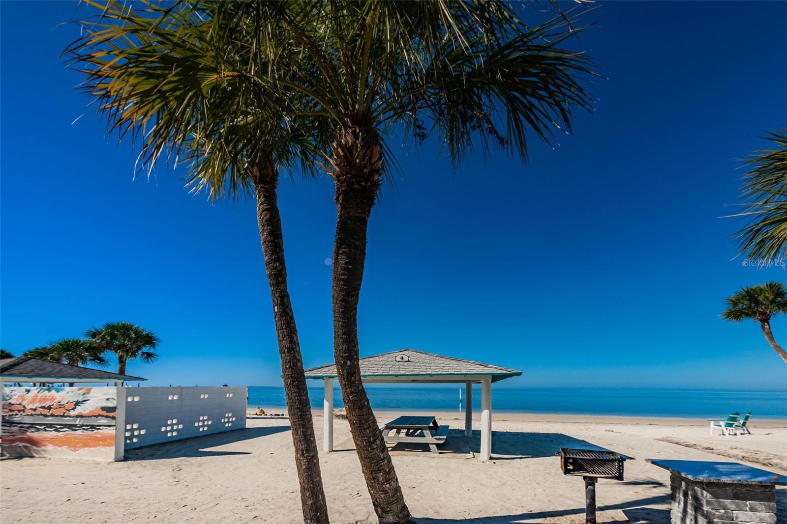 Listing photo id 62 for 4976 Galleon Court