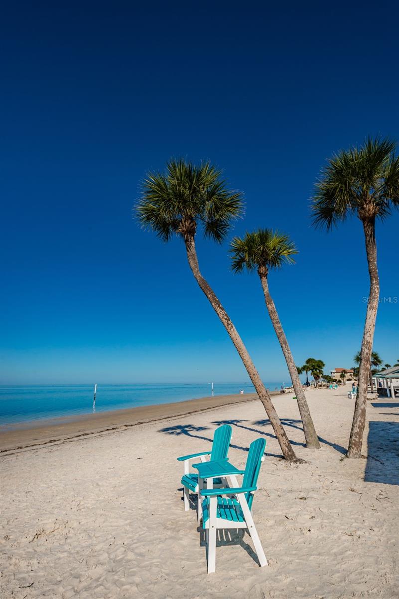 Listing photo id 64 for 4976 Galleon Court