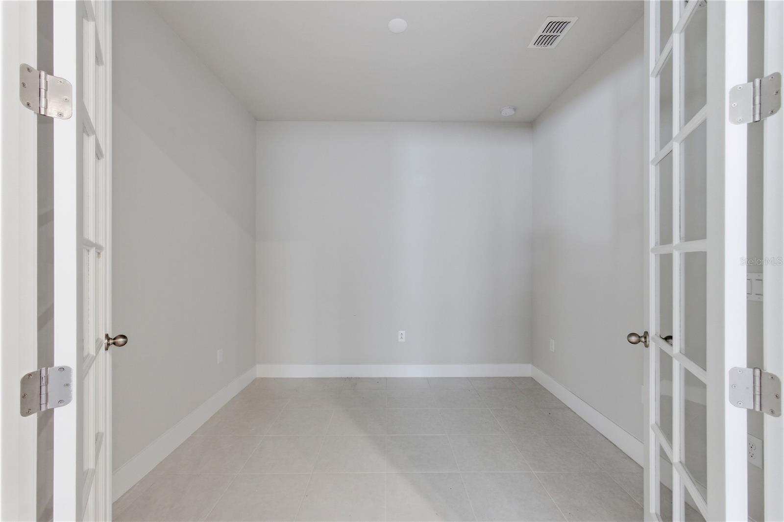 Image 16 of 30 For 20679 Ovid Lane