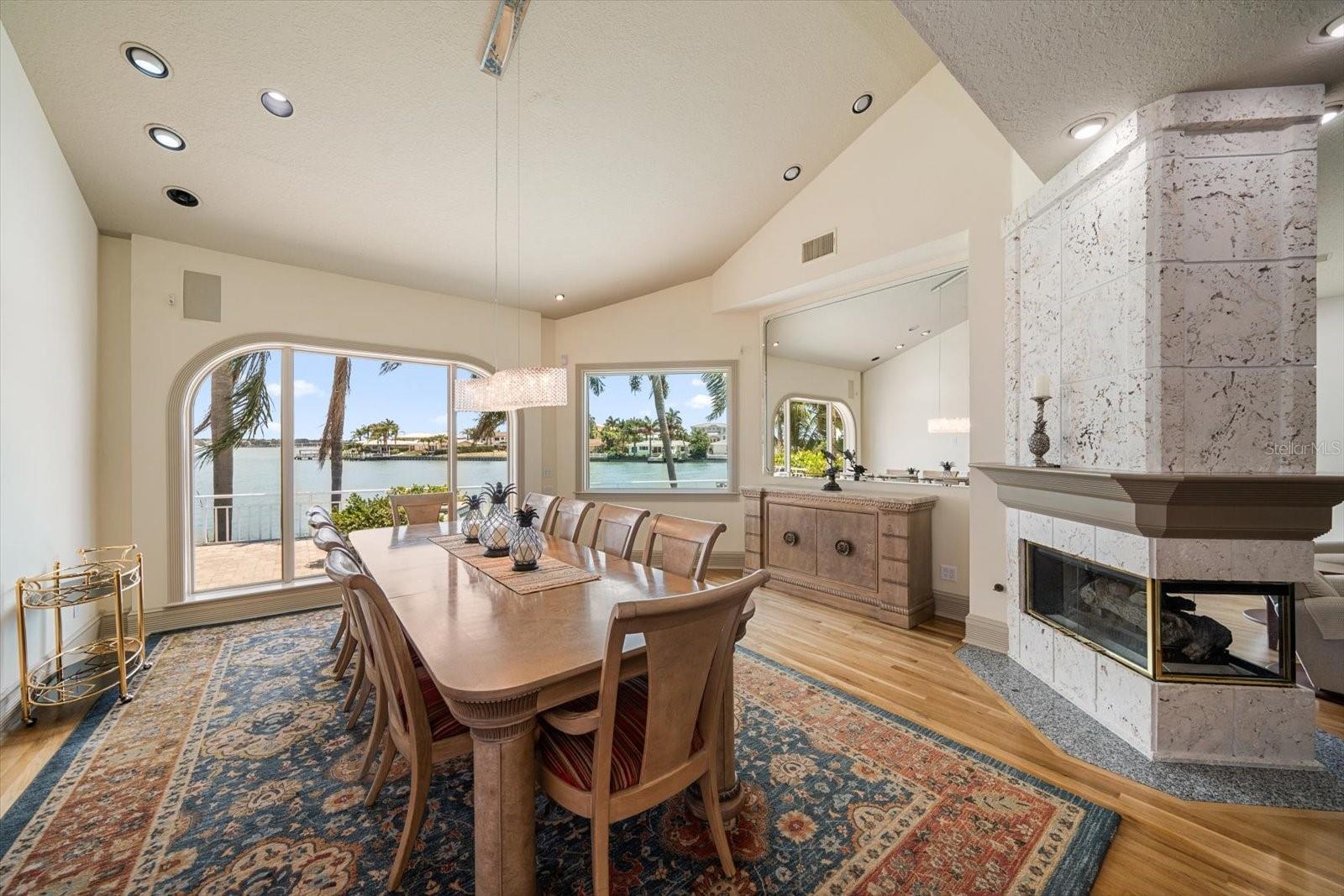 Image 12 of 84 For 2247 Donato Drive