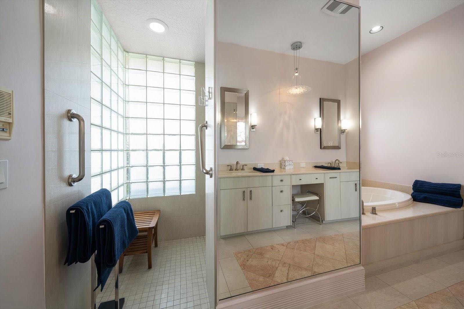 Image 29 of 84 For 2247 Donato Drive