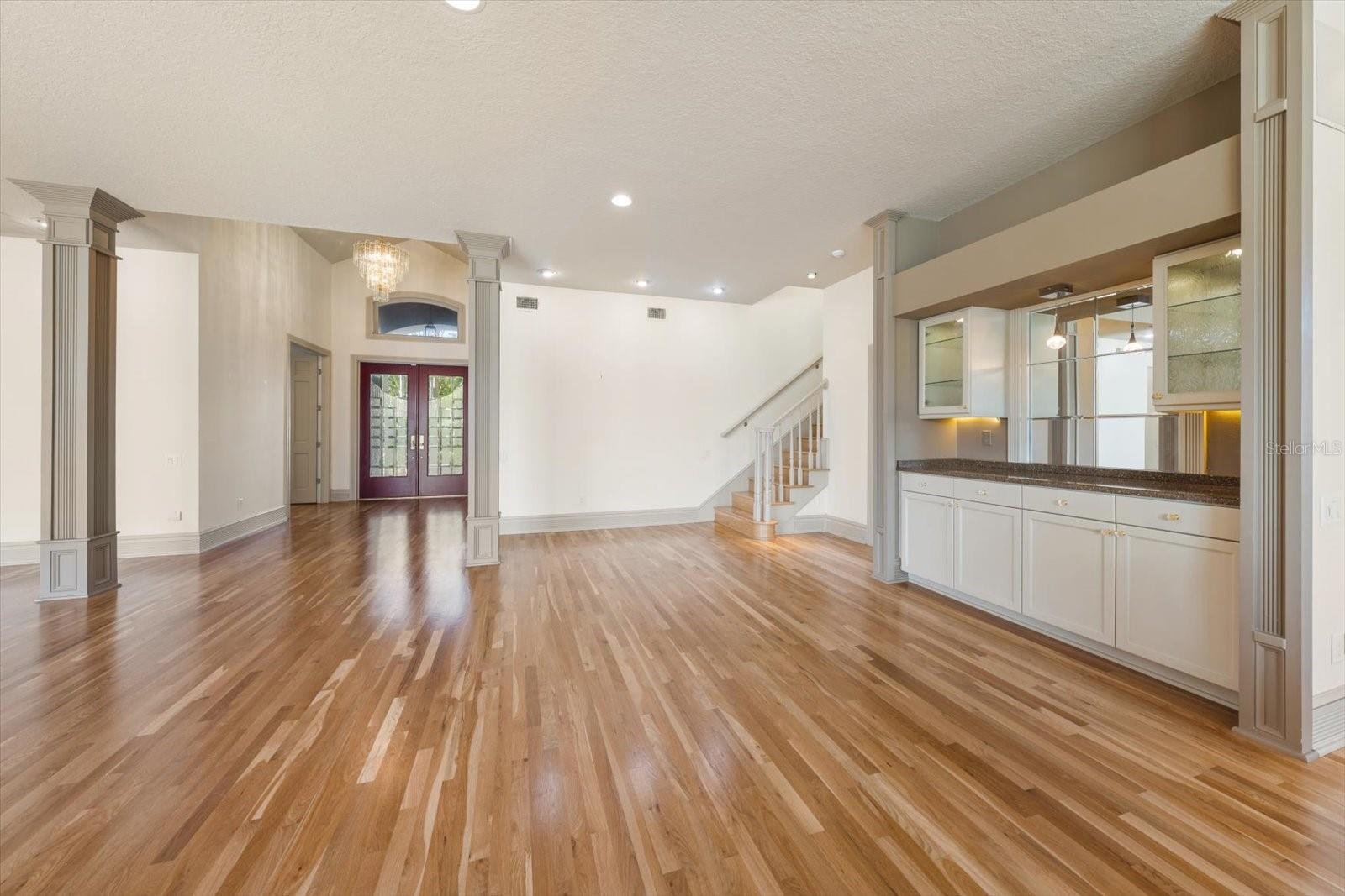 Image 8 of 84 For 2247 Donato Drive