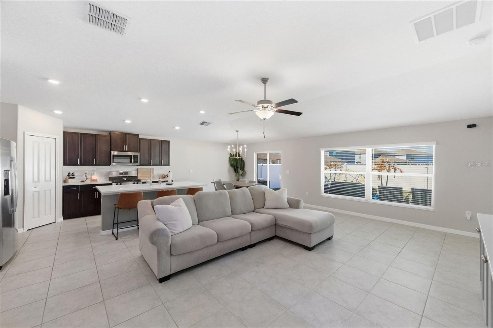 Image 22 of 76 For 10387 Scarlett Skimmer Drive