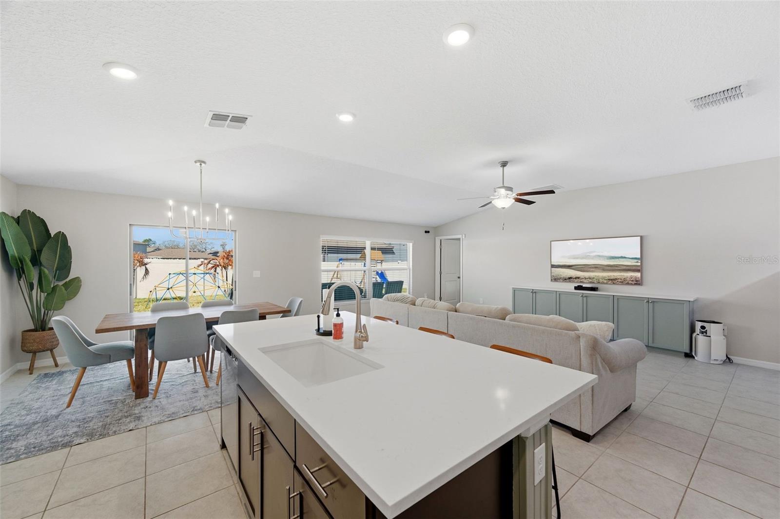 Image 29 of 76 For 10387 Scarlett Skimmer Drive