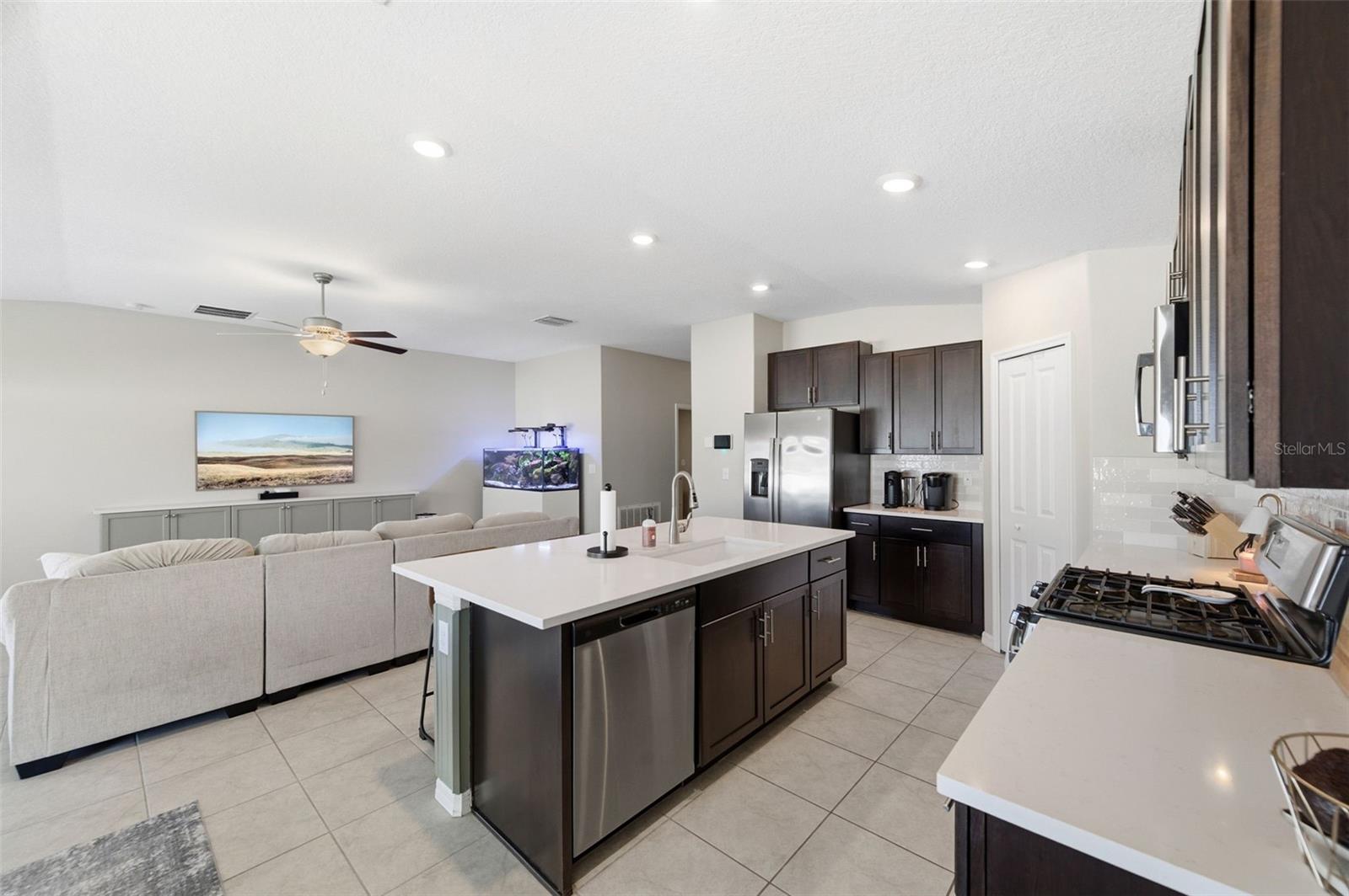 Image 30 of 76 For 10387 Scarlett Skimmer Drive