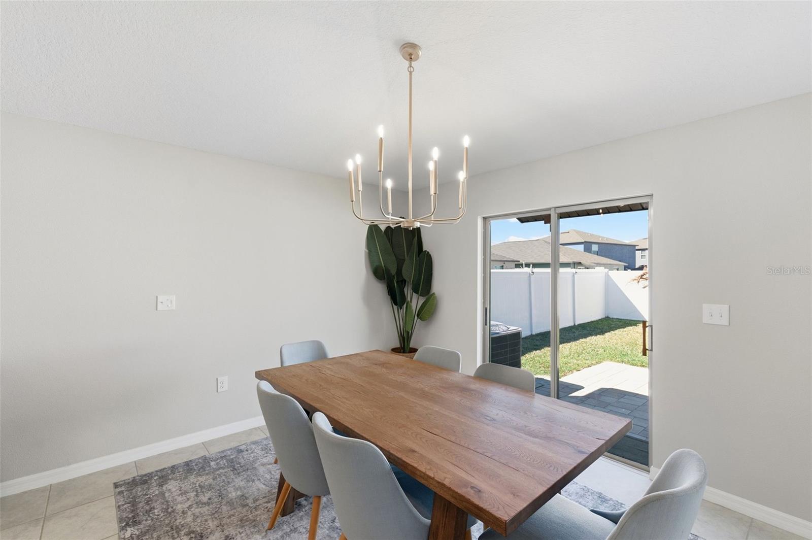 Image 32 of 76 For 10387 Scarlett Skimmer Drive