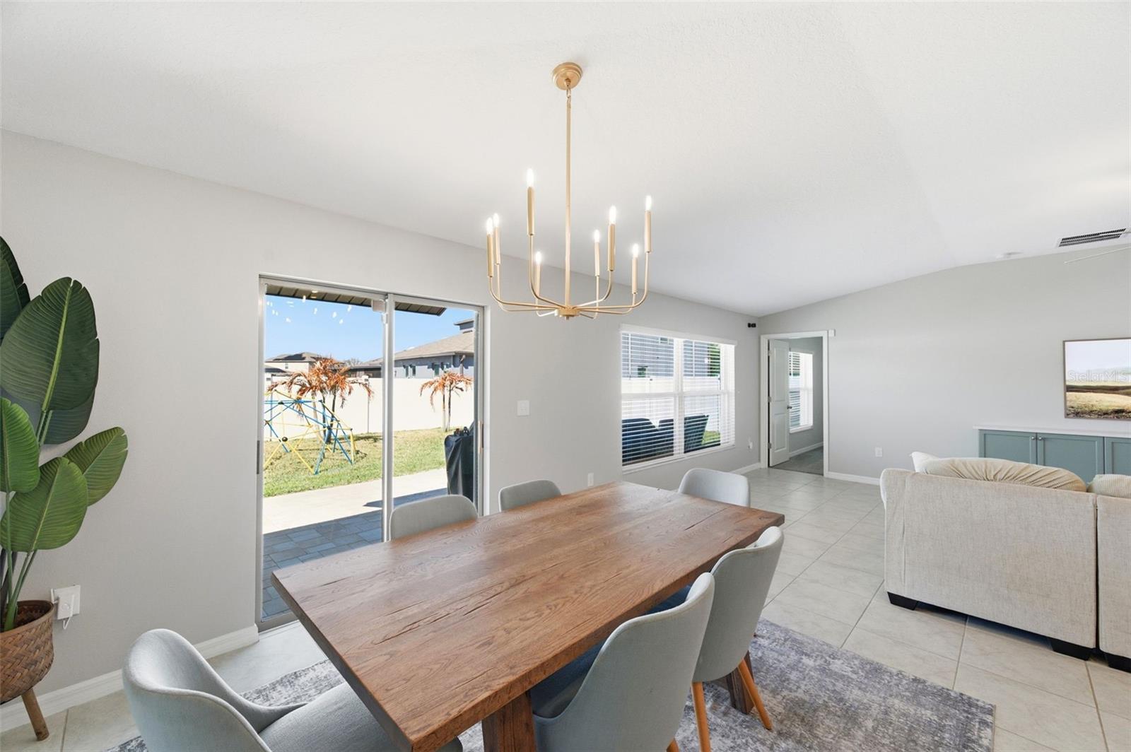 Image 33 of 76 For 10387 Scarlett Skimmer Drive