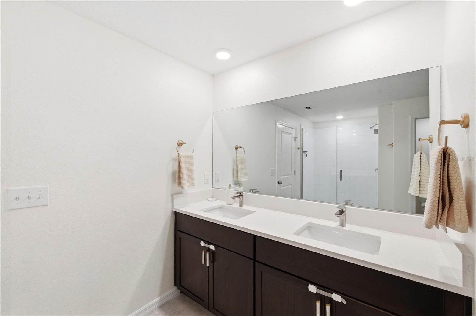 Image 44 of 76 For 10387 Scarlett Skimmer Drive